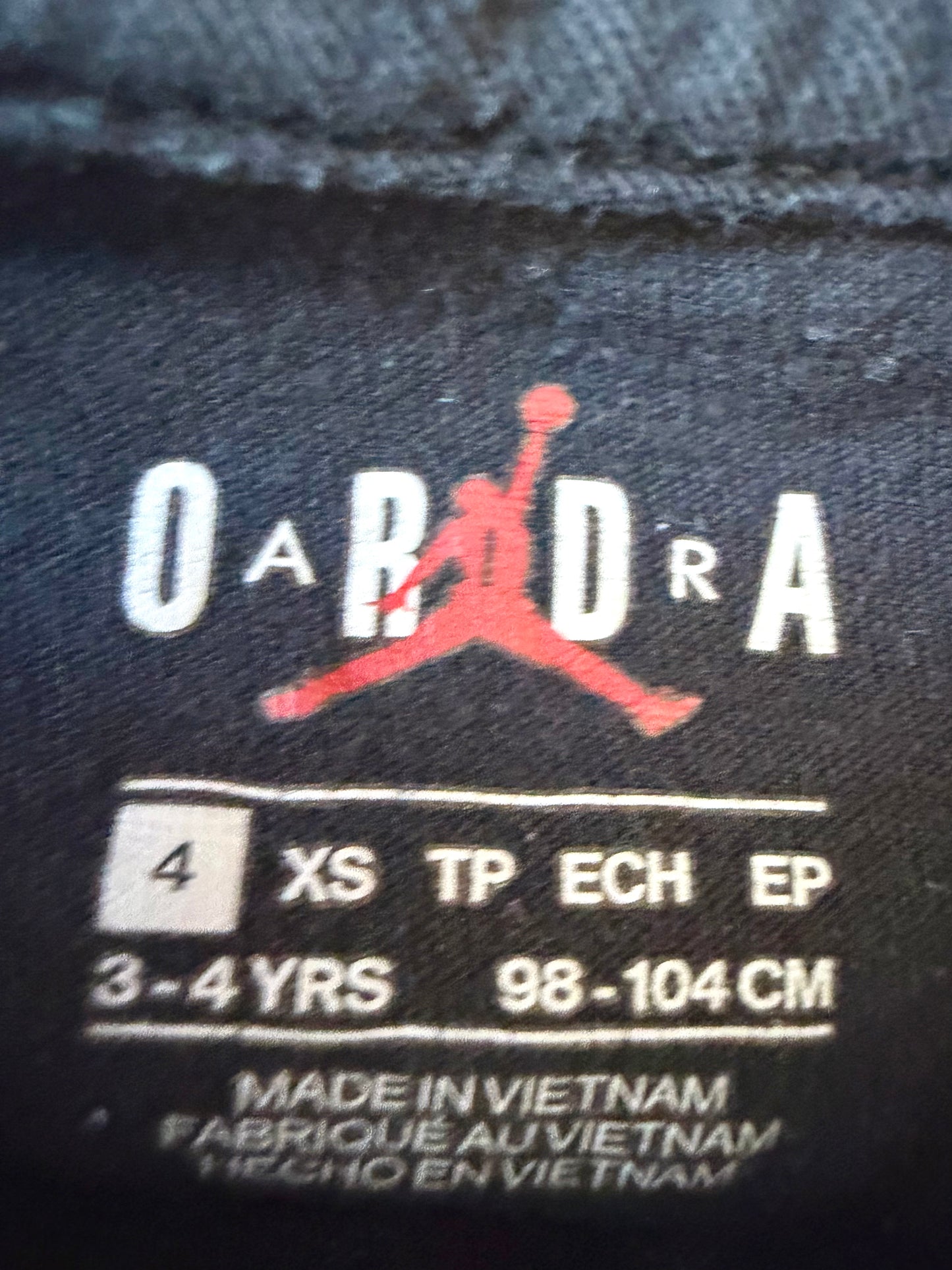 Air Jordan Graphic Black Top / 3-4T