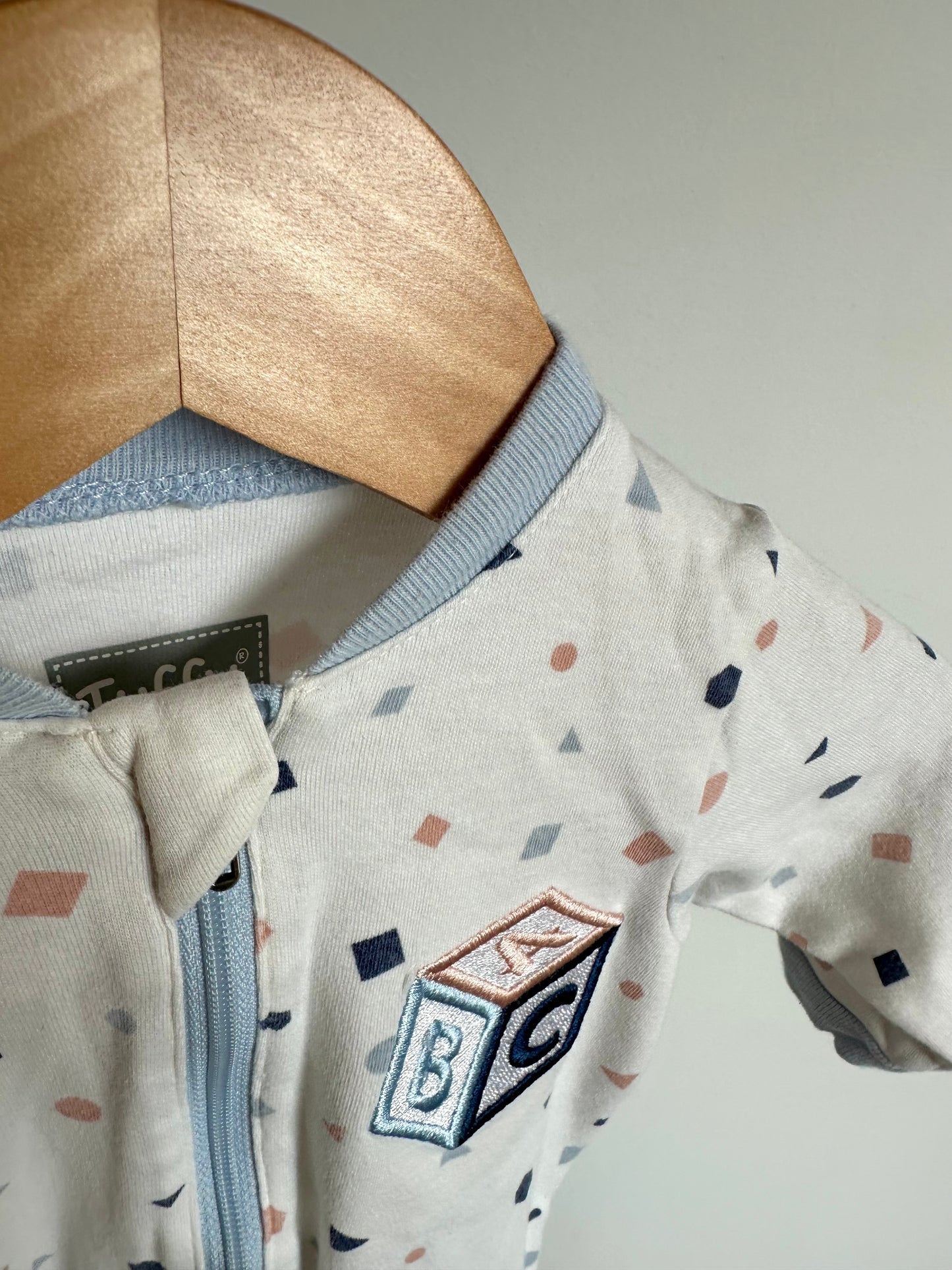 Alphabet Block Sleeper / 3m