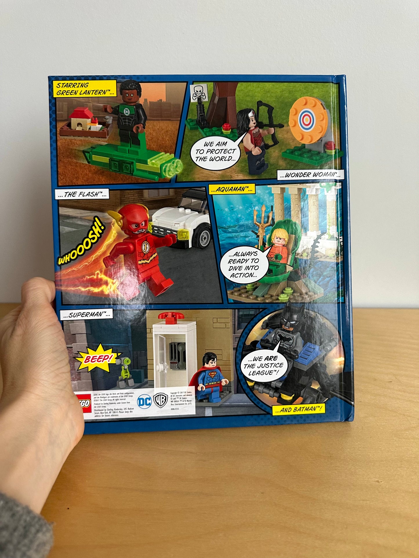 Lego Super Heroes: Build Your Own Adventure Book / 6-12 years (No Shipping)