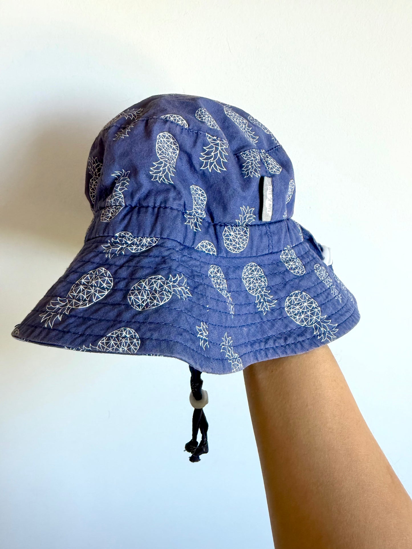 Blue Pineapple Bucket Strap Hat / 0-6m (Small)
