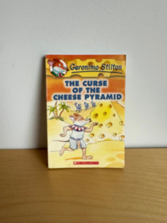 The Curse of The Cheese Pyramid Book / 7-10 years