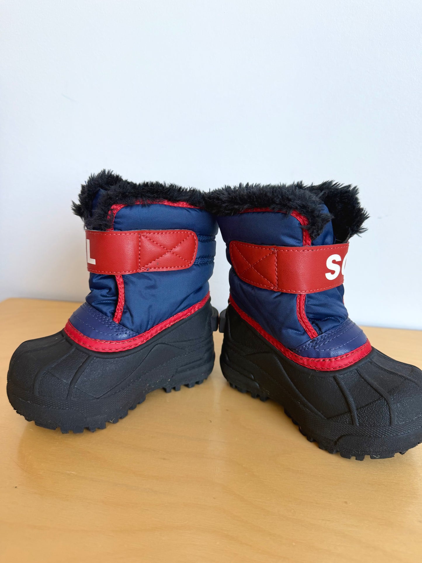 Sorel Navy + Red Winter Boots / Size 7 Toddler