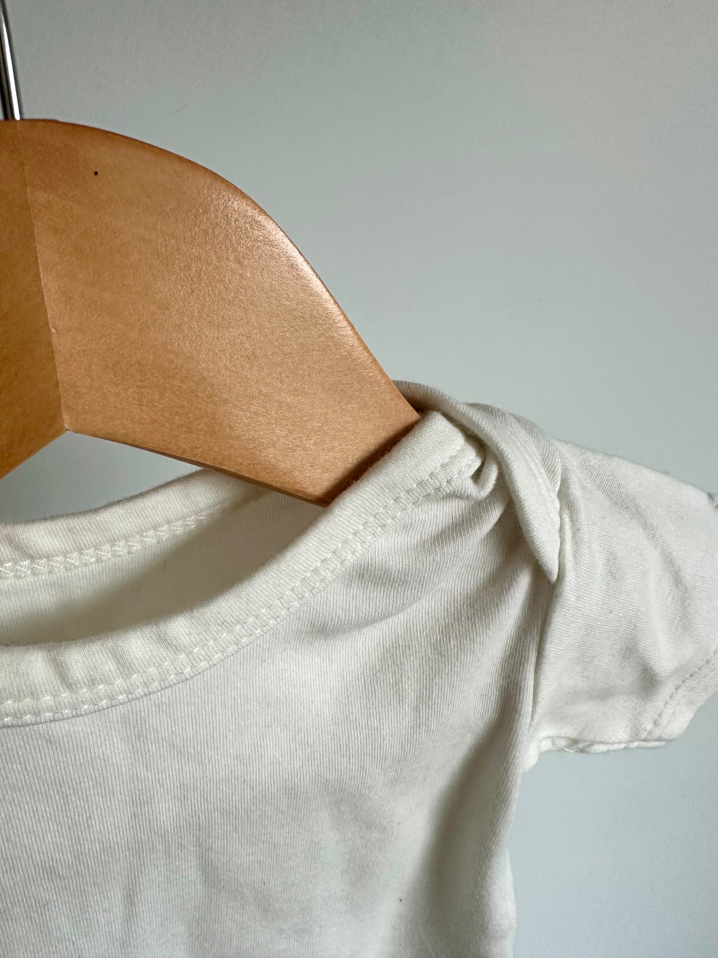White Organic Cotton Bodysuit / 0-3m?