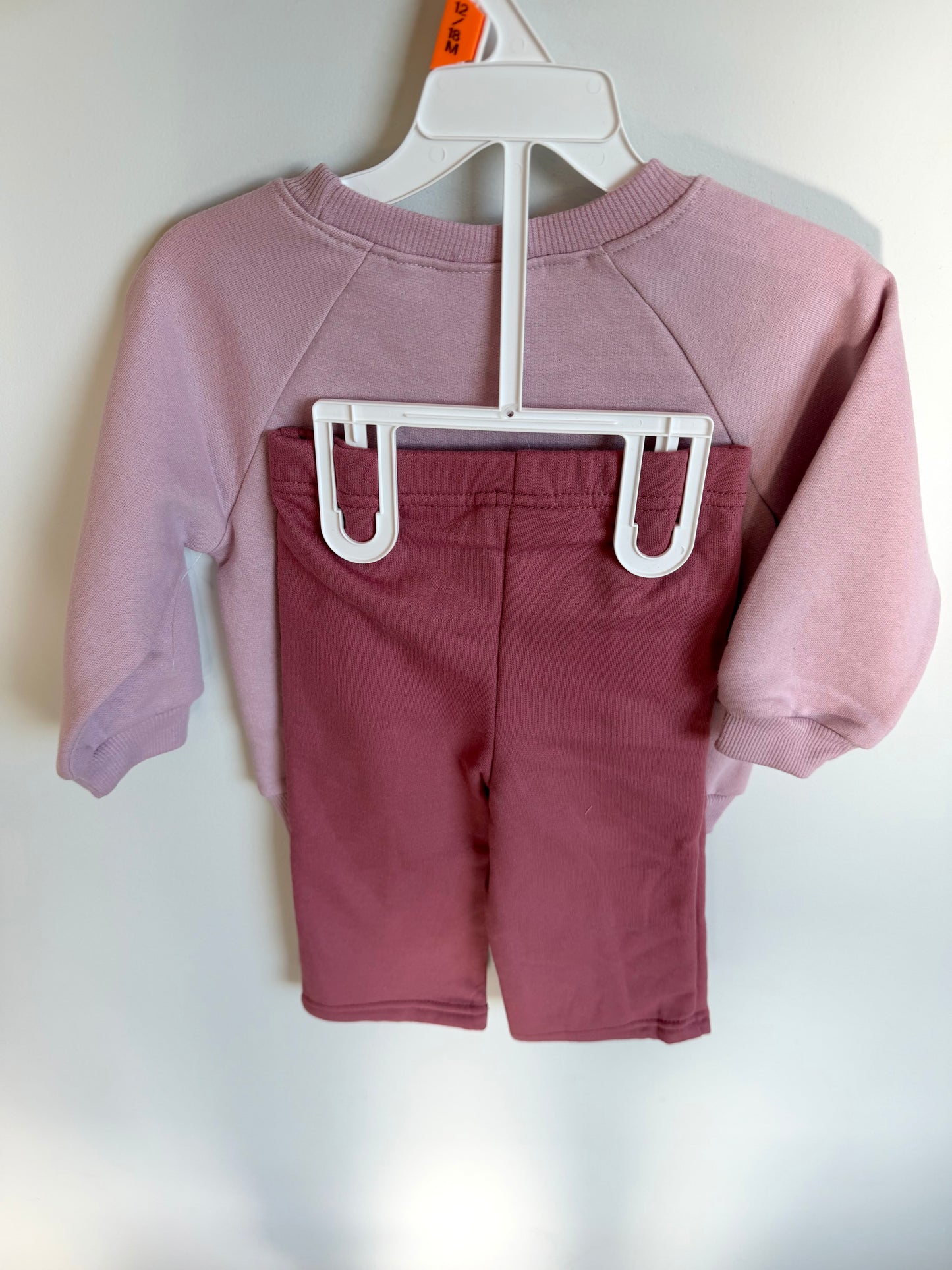 Minnie Mouse Sweater + Pants Set (With tags) / 12-18m