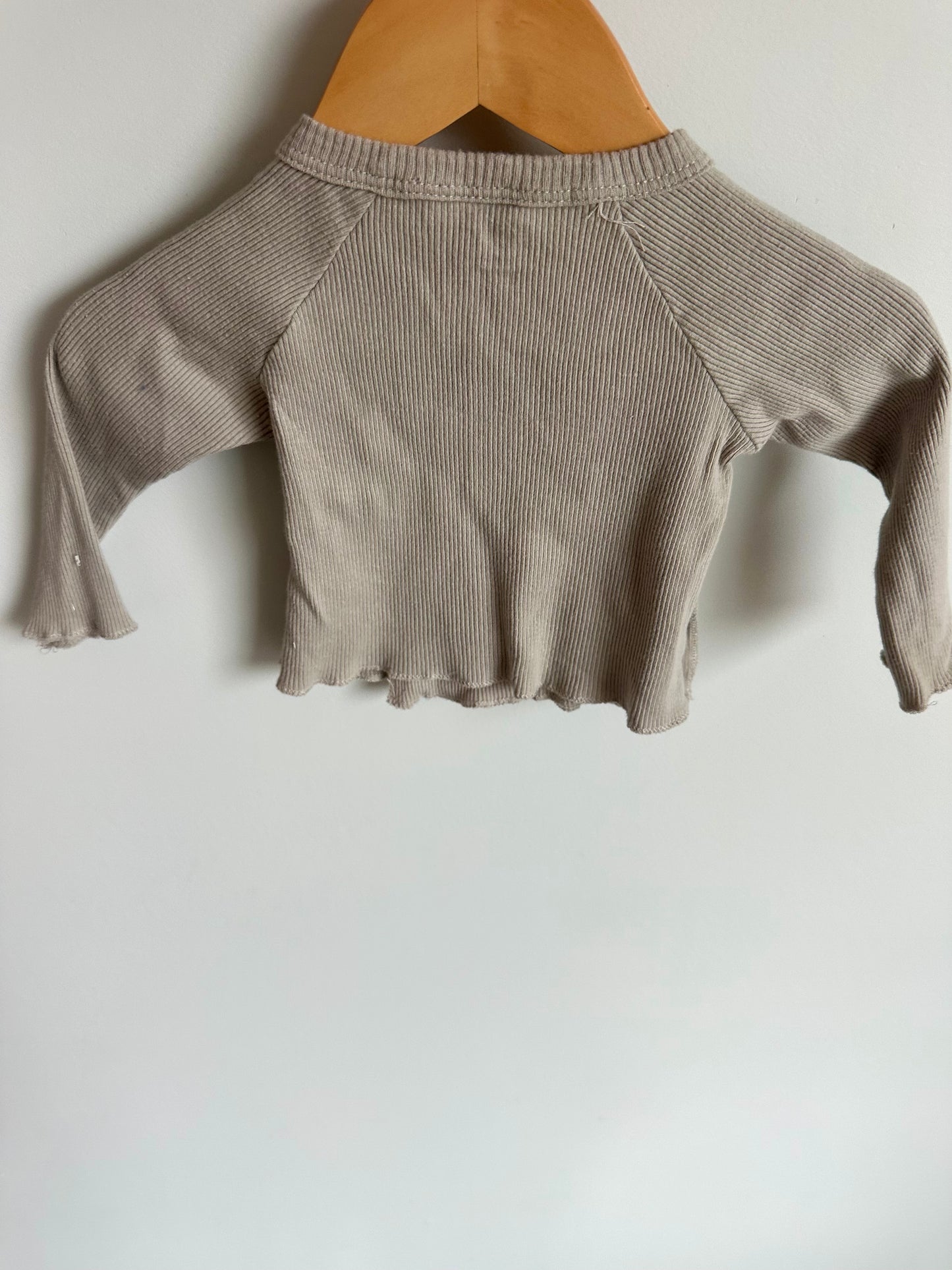 Ribbed Organic Beige Wrap Top / 3-6m
