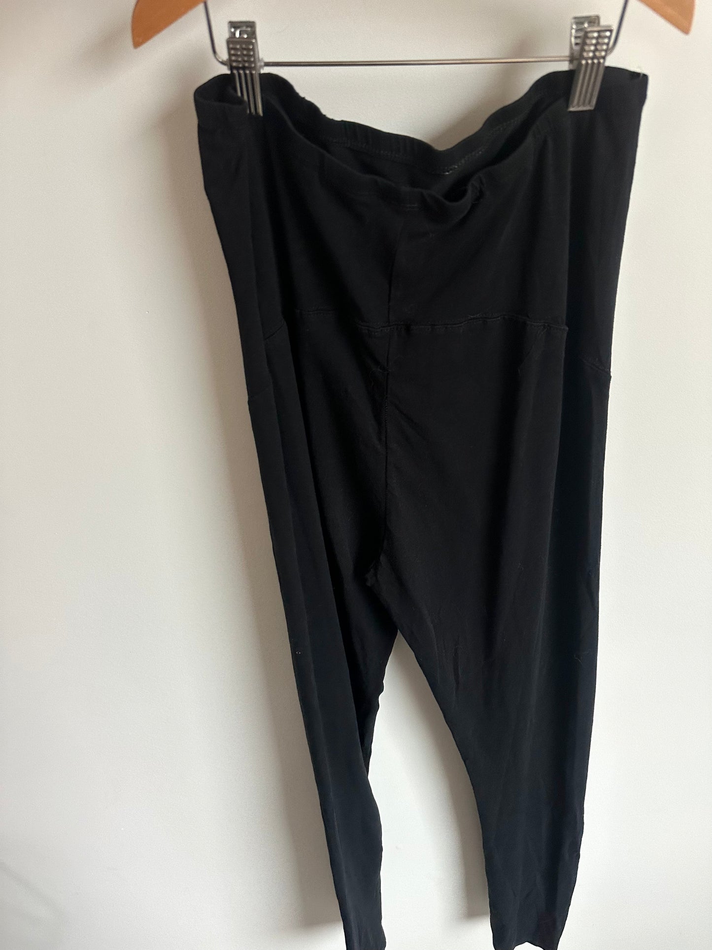 H&M Black Maternity Leggings / Medium