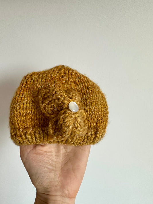Handmade Flower Knit Toque / 0-3m?