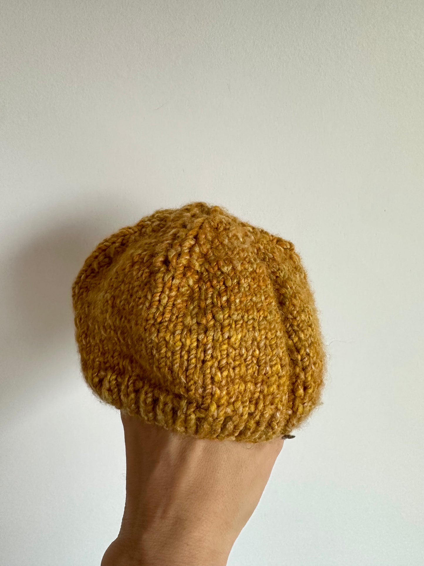 Handmade Flower Knit Toque / 0-3m?