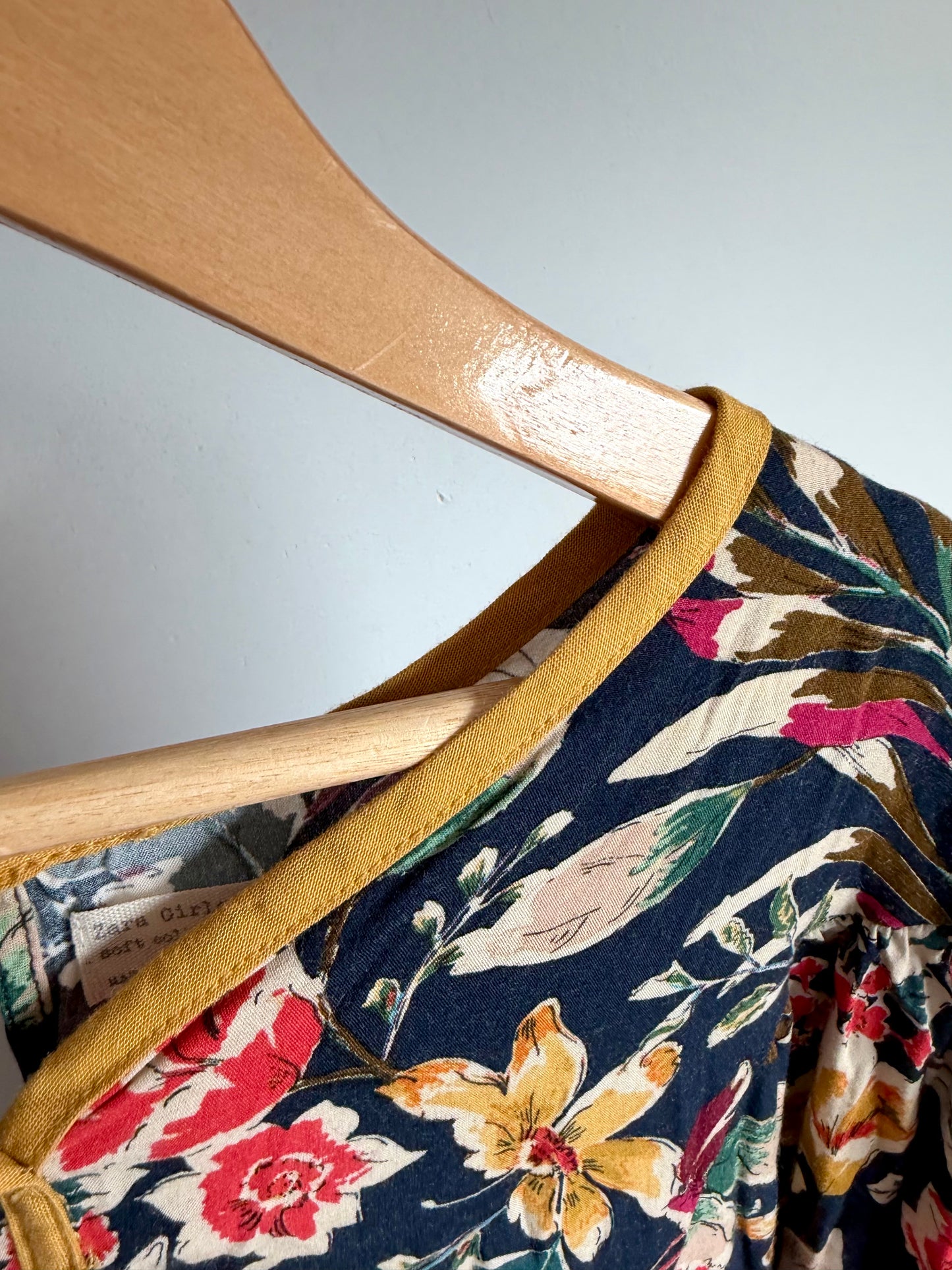 Zara Navy Floral Dress / 11-12 years