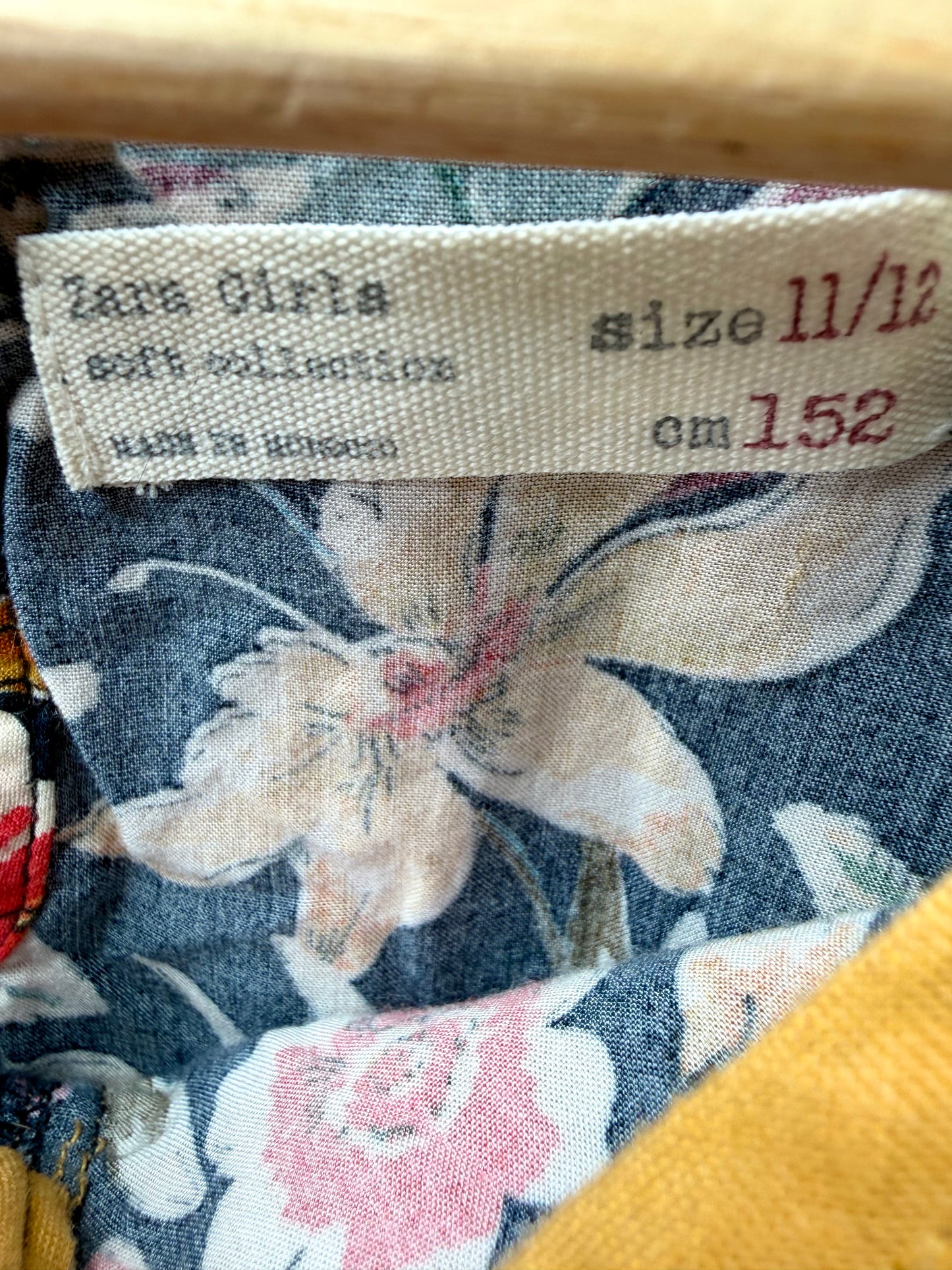 Zara Navy Floral Dress / 11-12 years