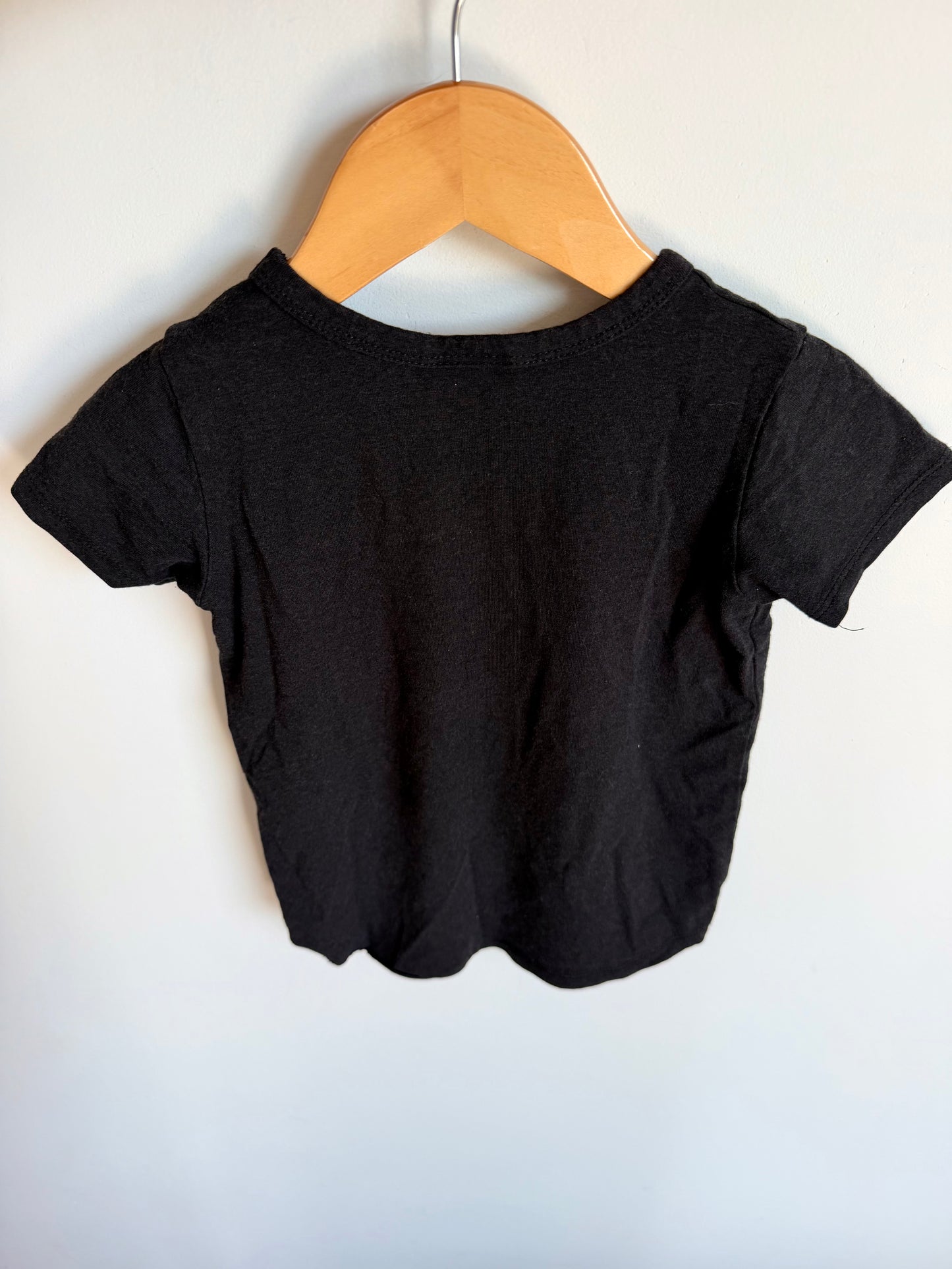 Jax + Lennon Black T-Shirt (PLAY) / 18-24m
