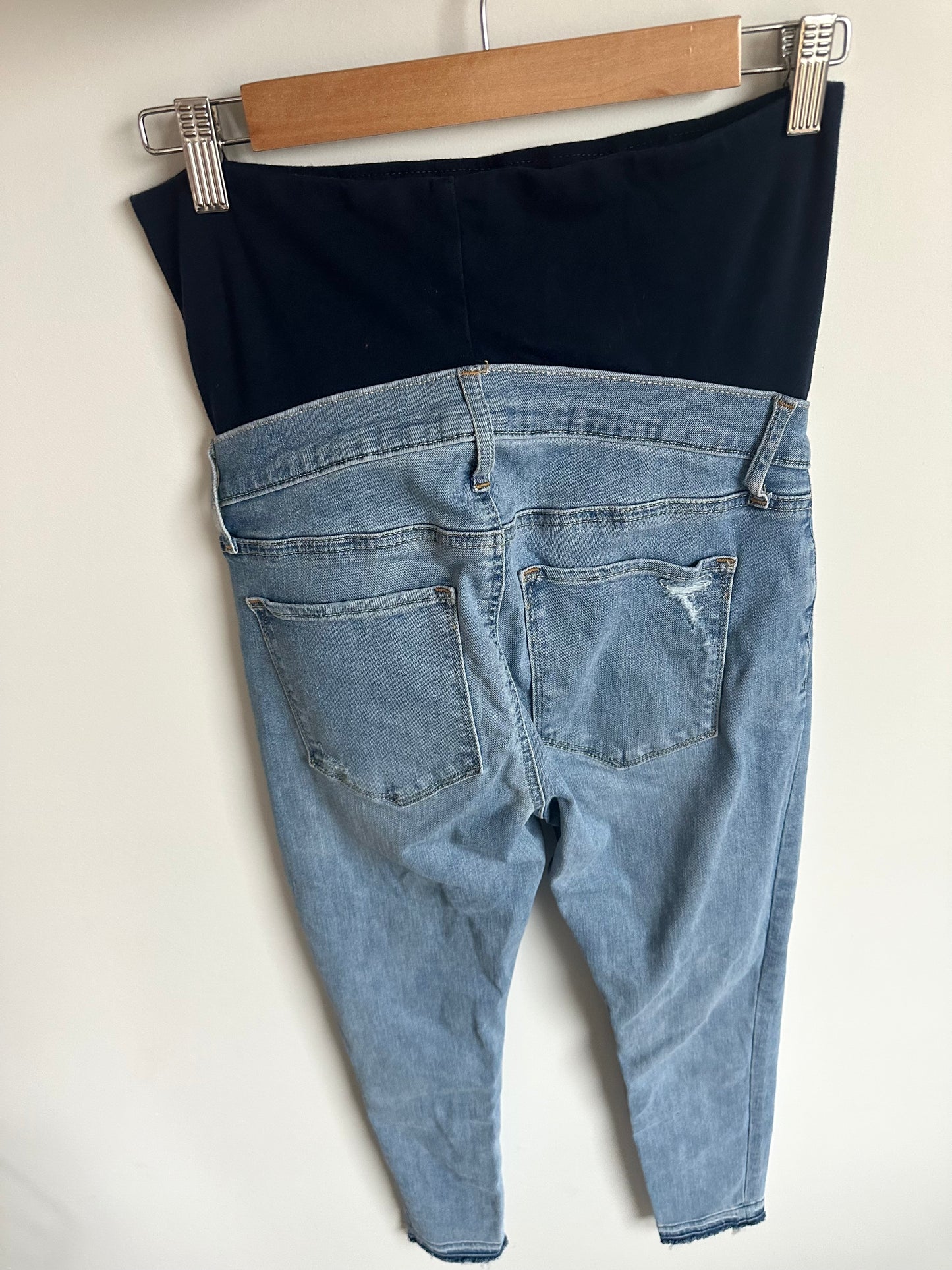 Gap Light Distressed Maternity Jeans / 27/4