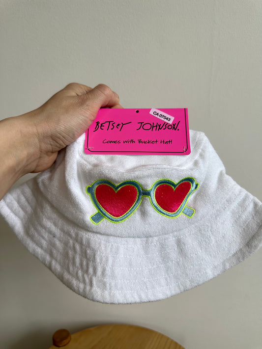 White Sunglasses Bucket Hat (With Tags) / 2T