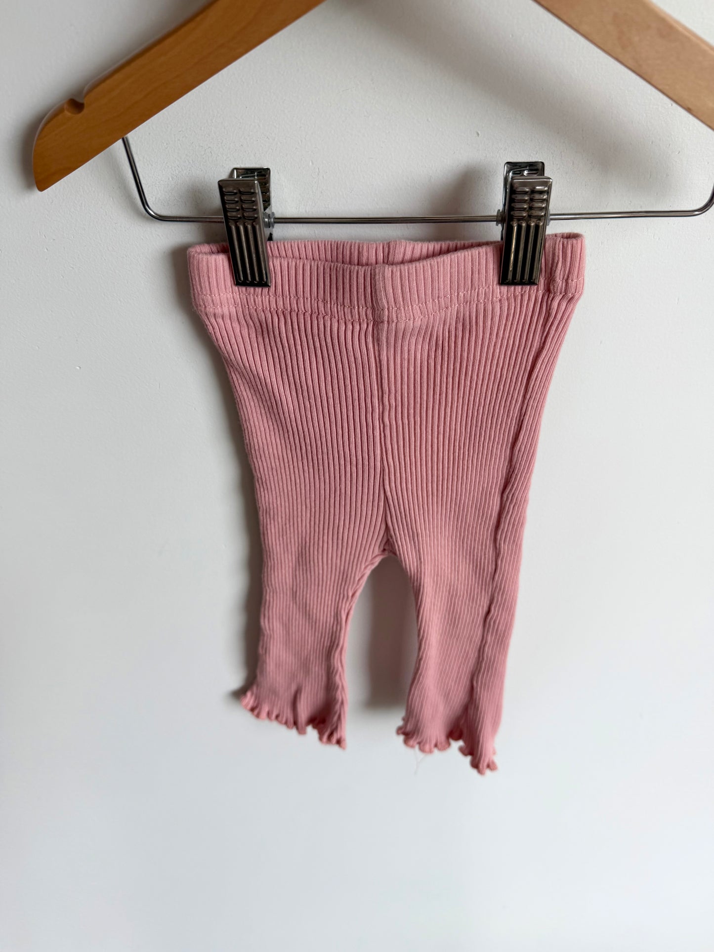 Ribbed Pink Wavy Hem Pants / 3-6m