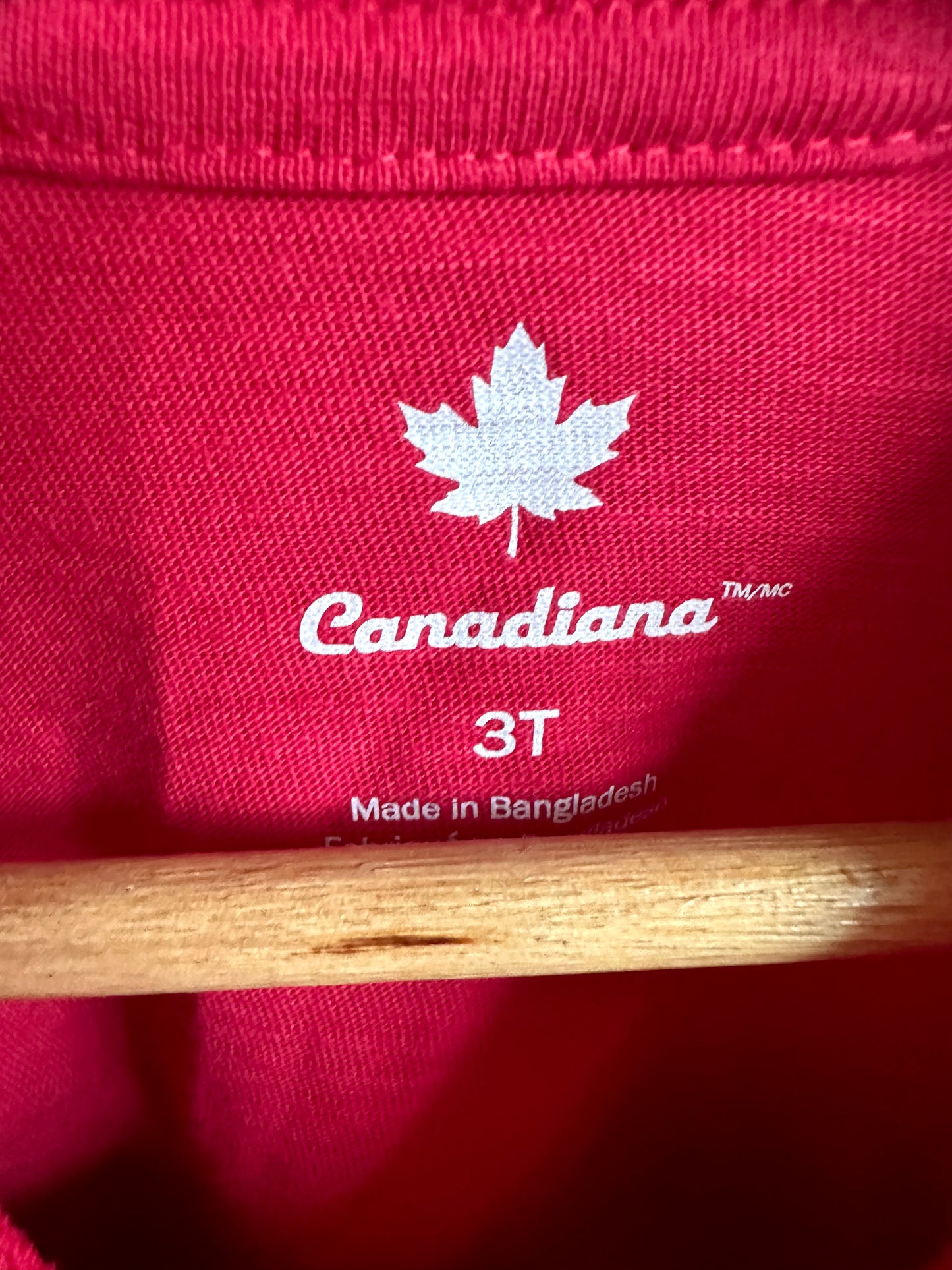 Red Canada T-Shirt / 3T