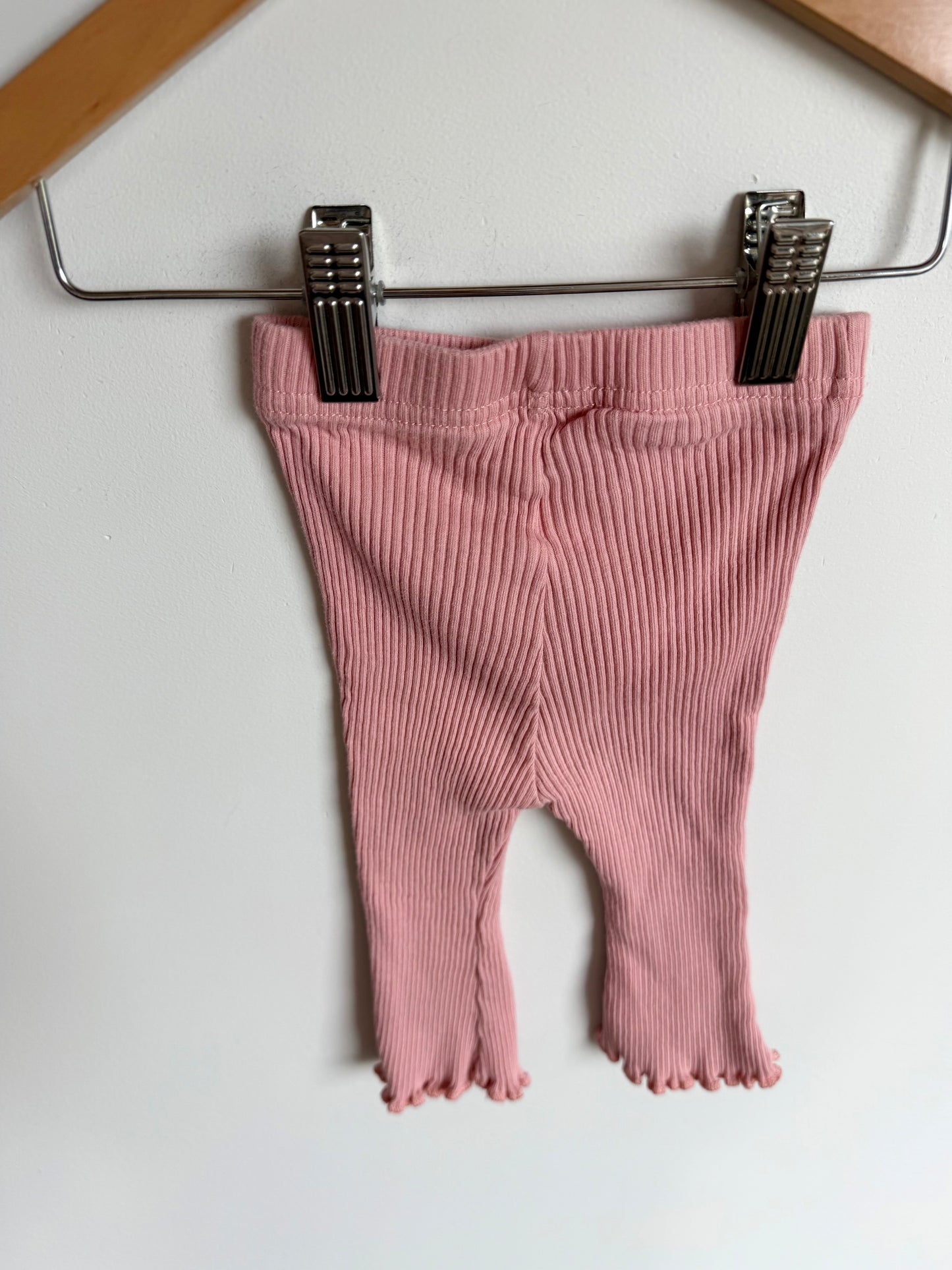 Ribbed Pink Wavy Hem Pants / 3-6m