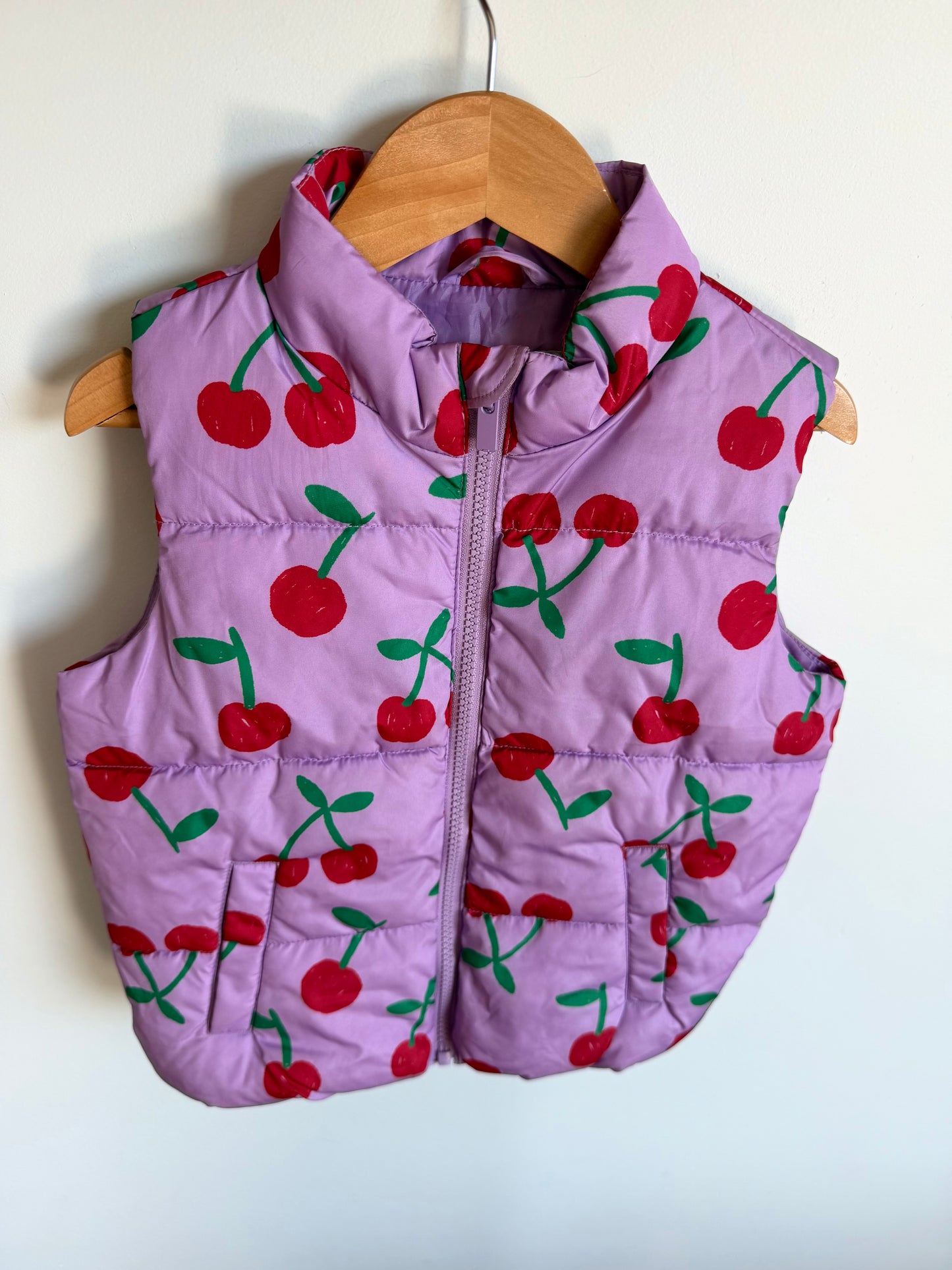 Cherry Puffer Vest / 5 years