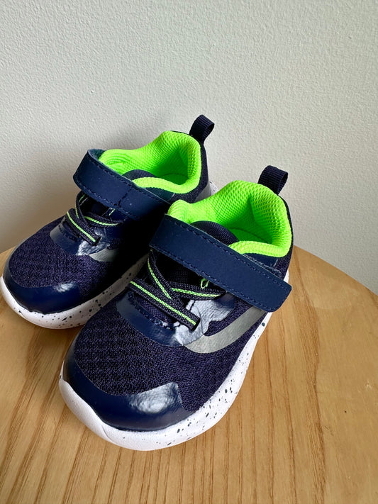 Black Runners Inside Green Sneakers / Size 5 Toddler