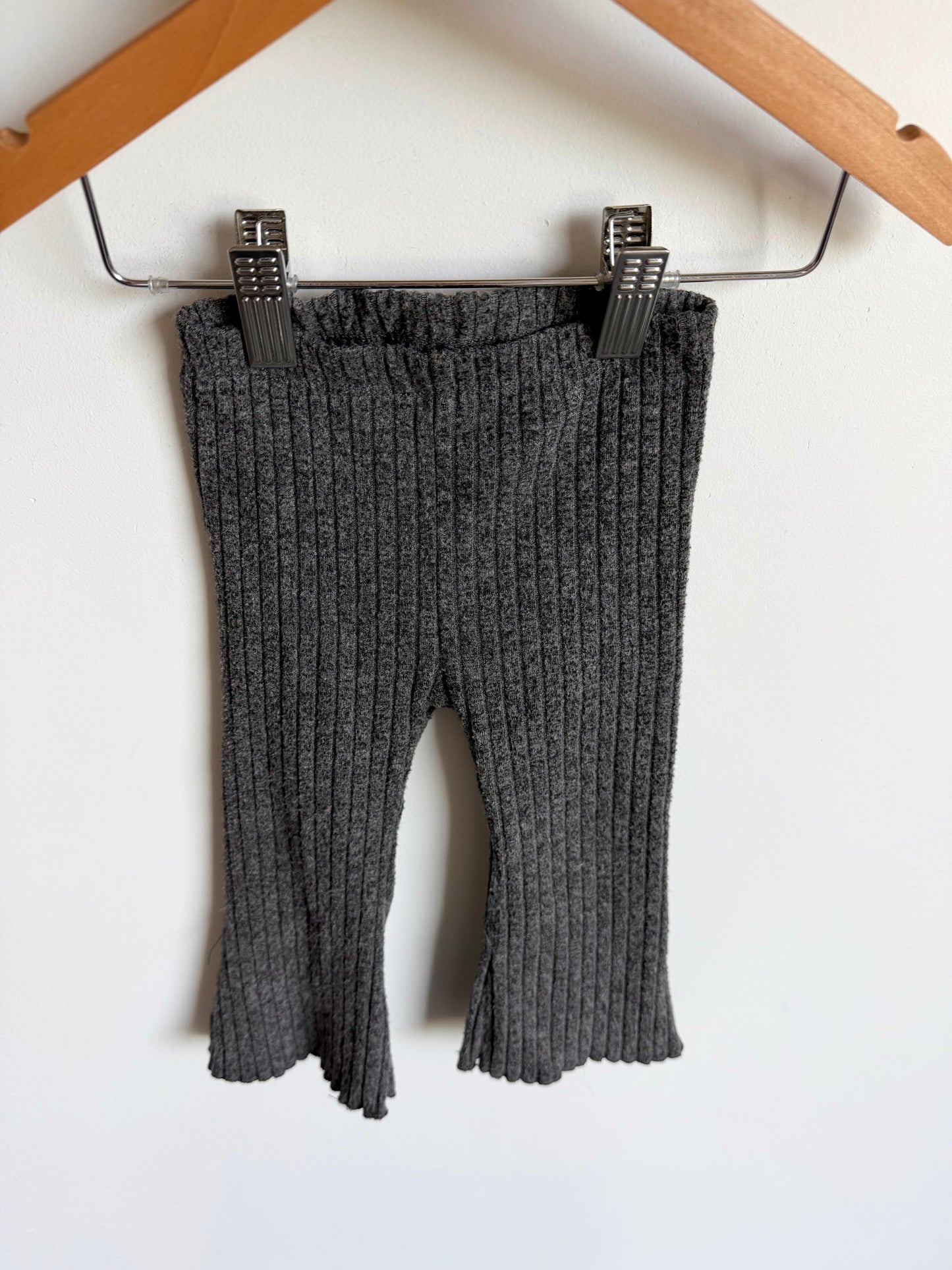 Zara Ribbed Grey Flared Pants / 9-12m
