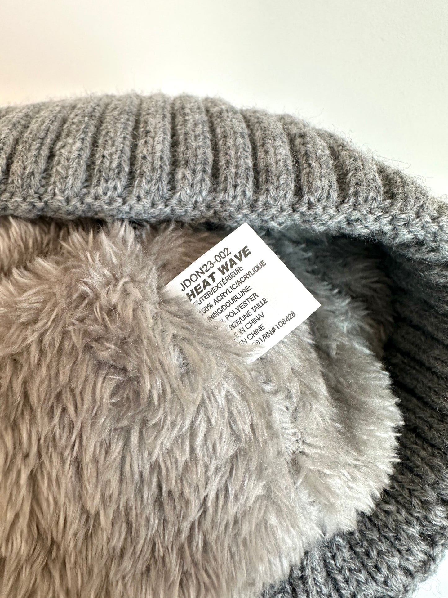 Cozy Grey Toque with Pom Pom / 2-3T