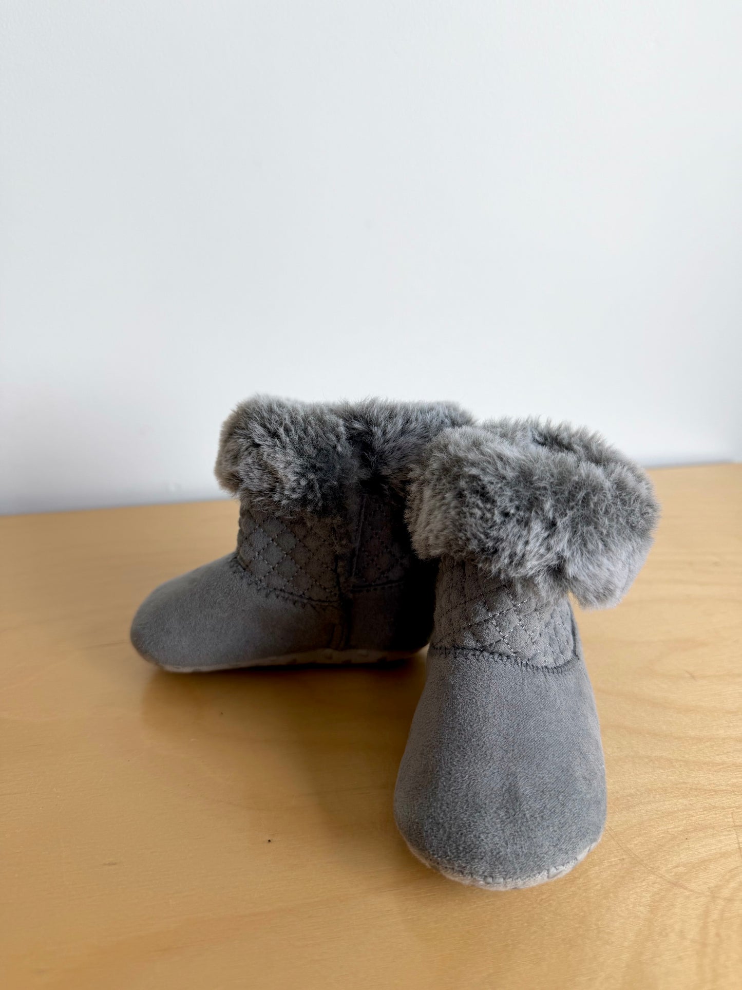 Grey Soft Sole Boots / Size 4 Toddler