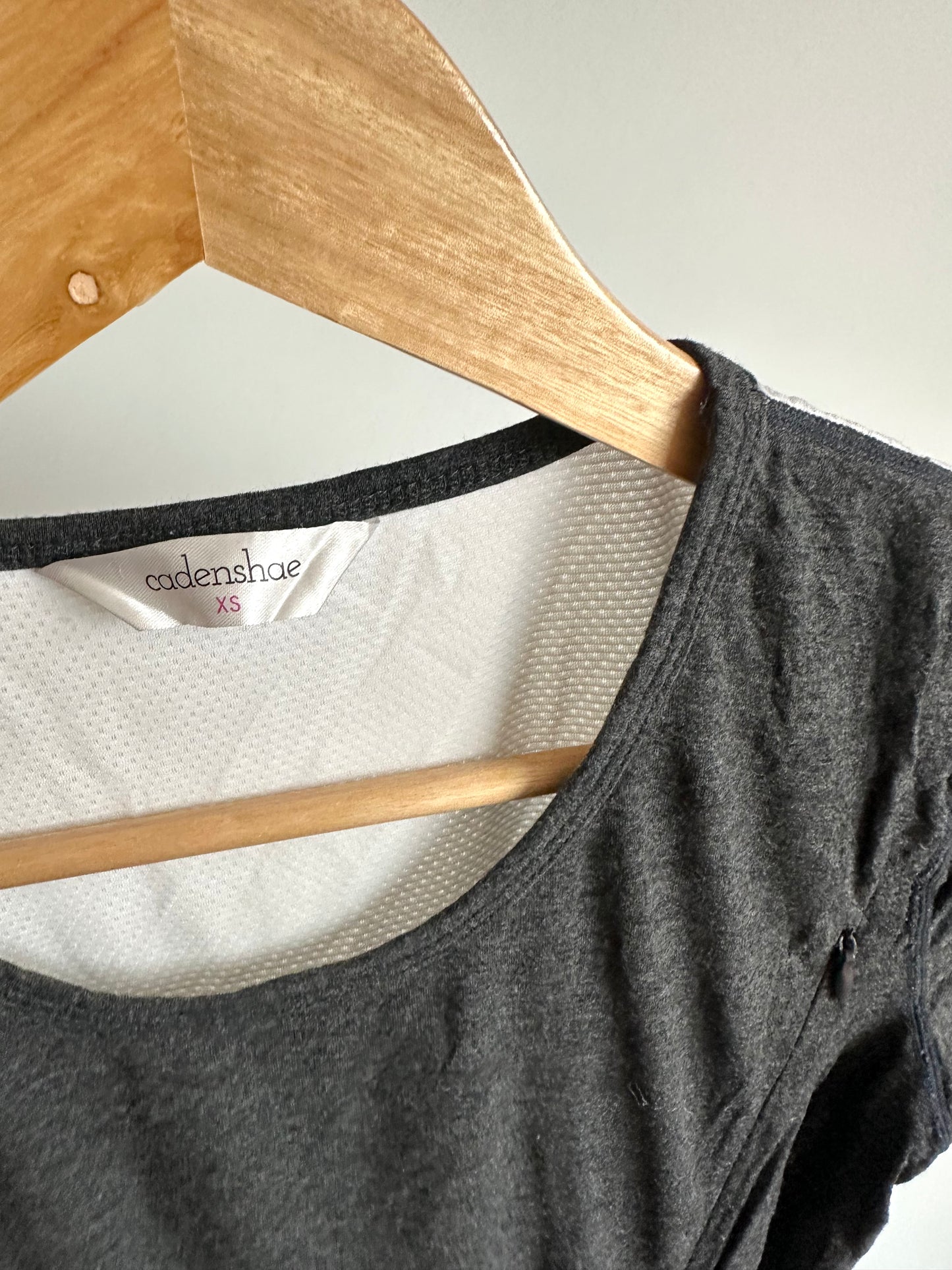 Grey Nursing Top with Zippers / XS