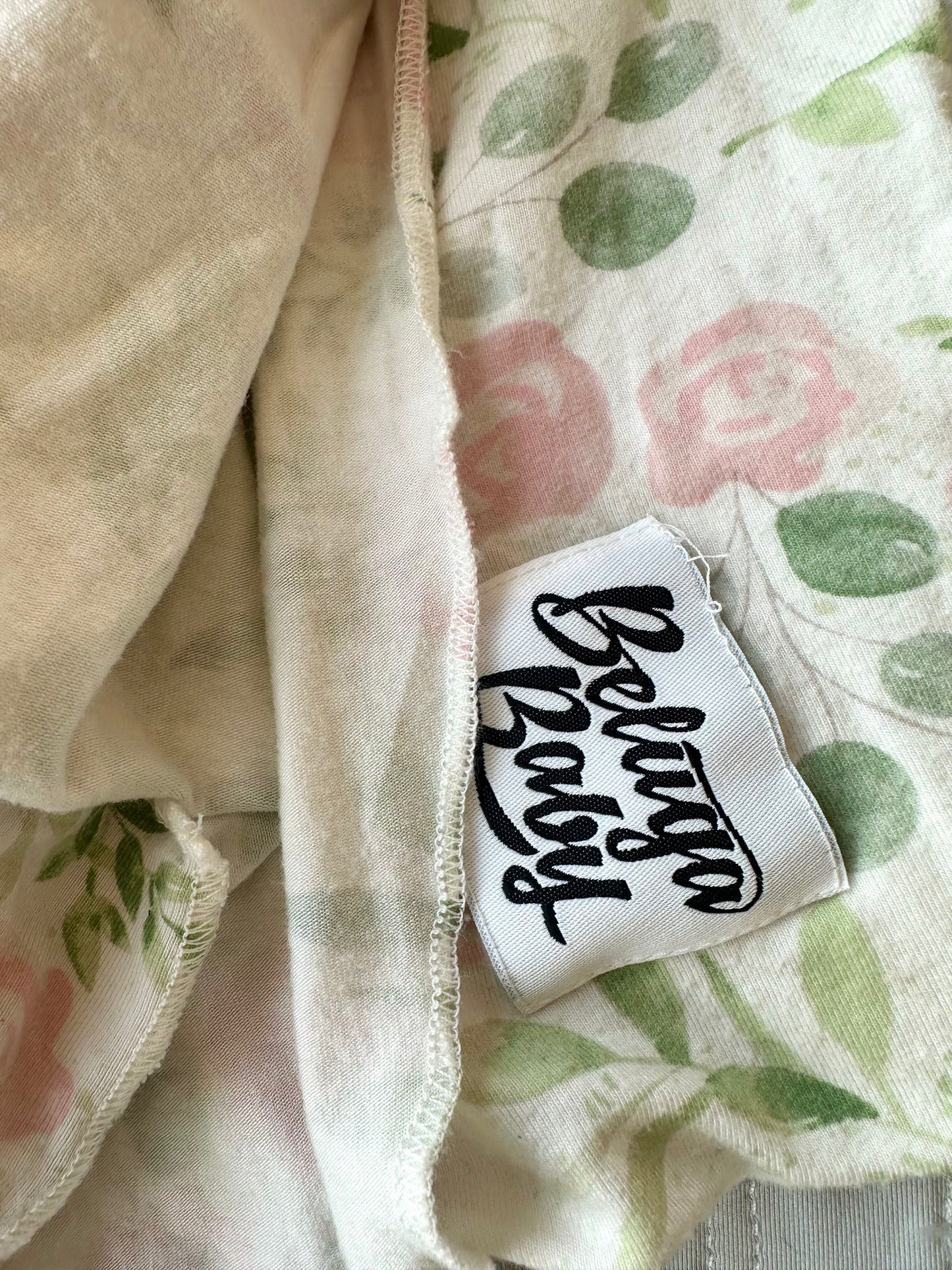 Floral Beluga Wrap Carrier / Newborn to 25 lbs