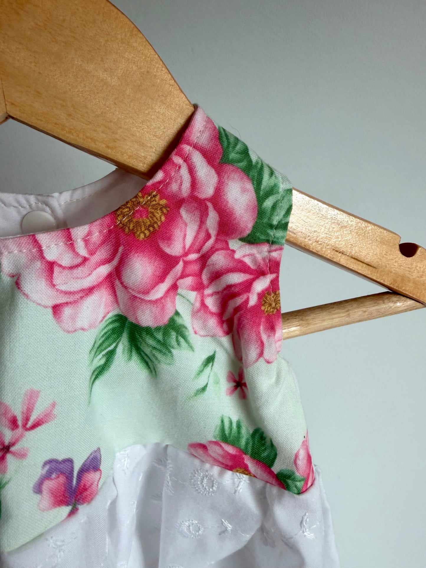 Handmade in Canada Floral + White Eyelet Dress / 6m