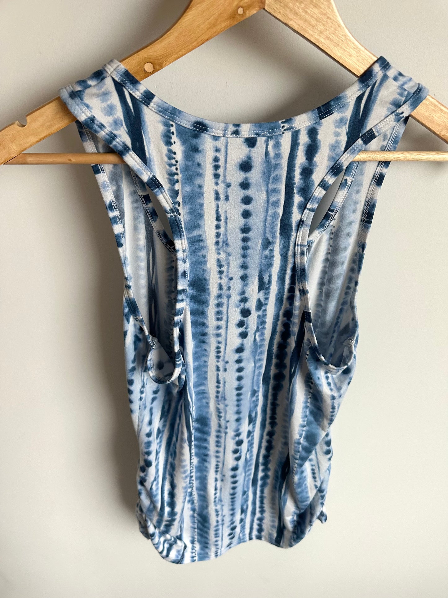 Blue Patterned Tank Top / M-L