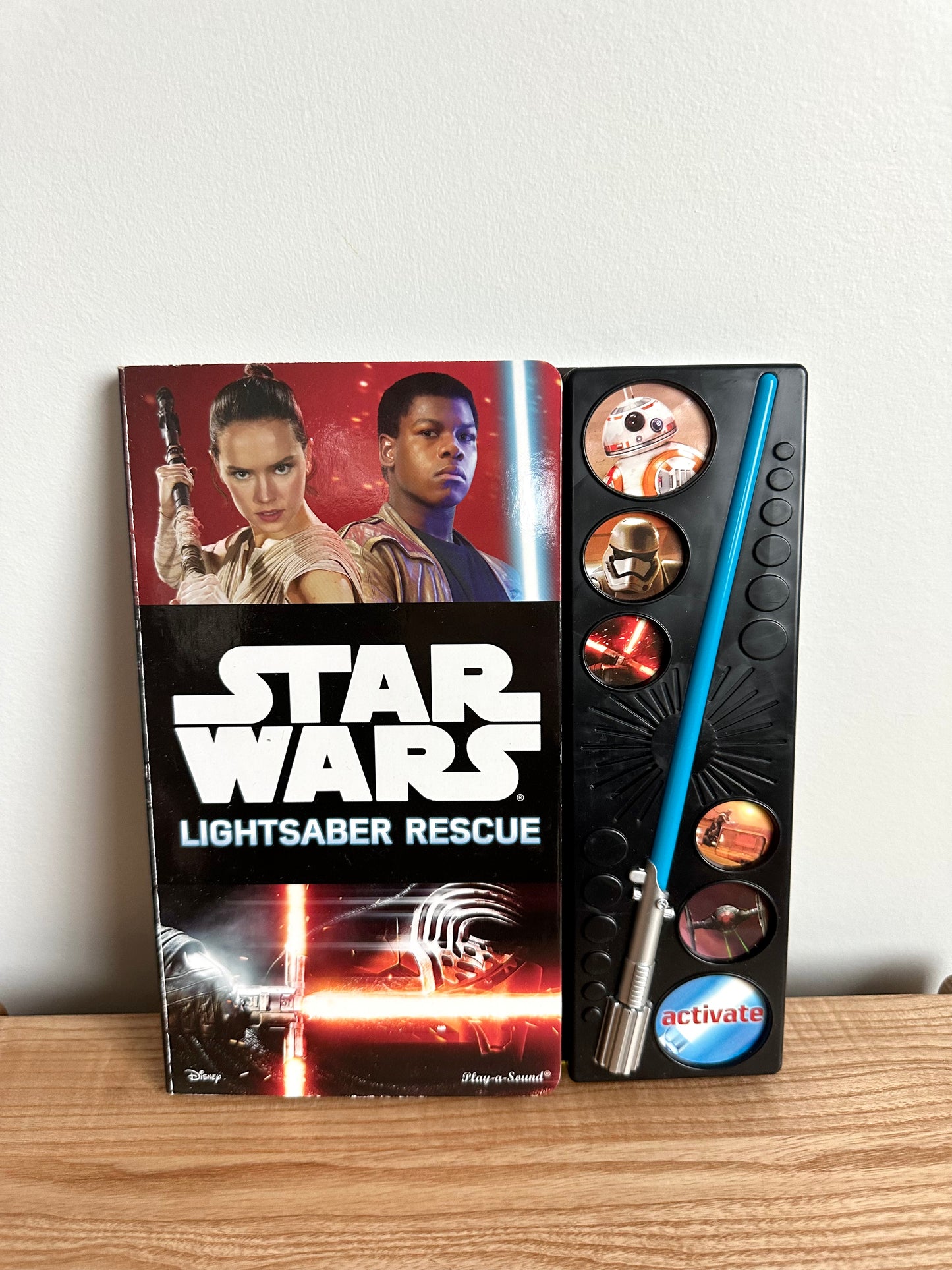 Star Wars Sound Lightsaber Rescue Book / 3-7 years (No Shipping)