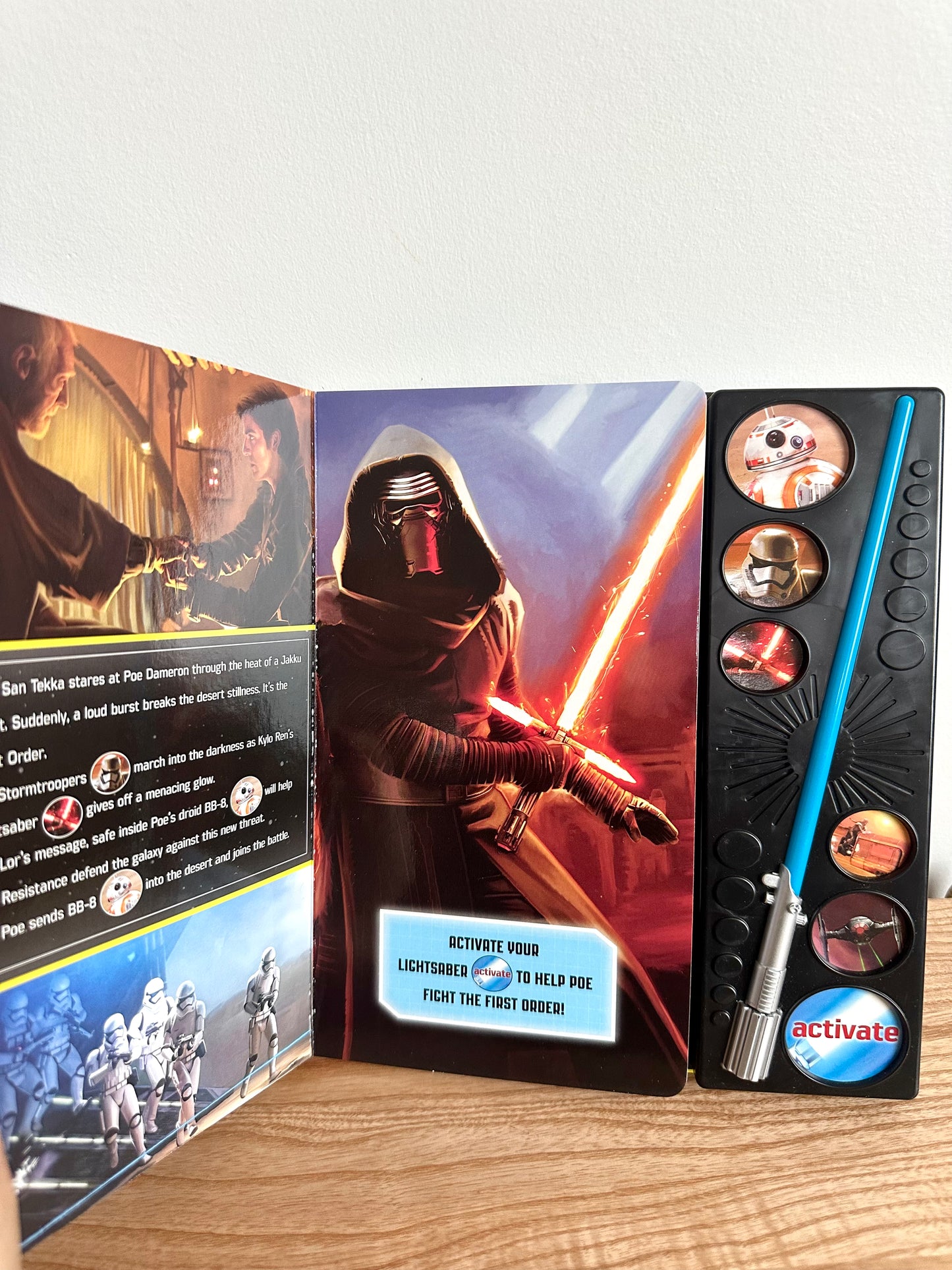 Star Wars Sound Lightsaber Rescue Book / 3-7 years (No Shipping)