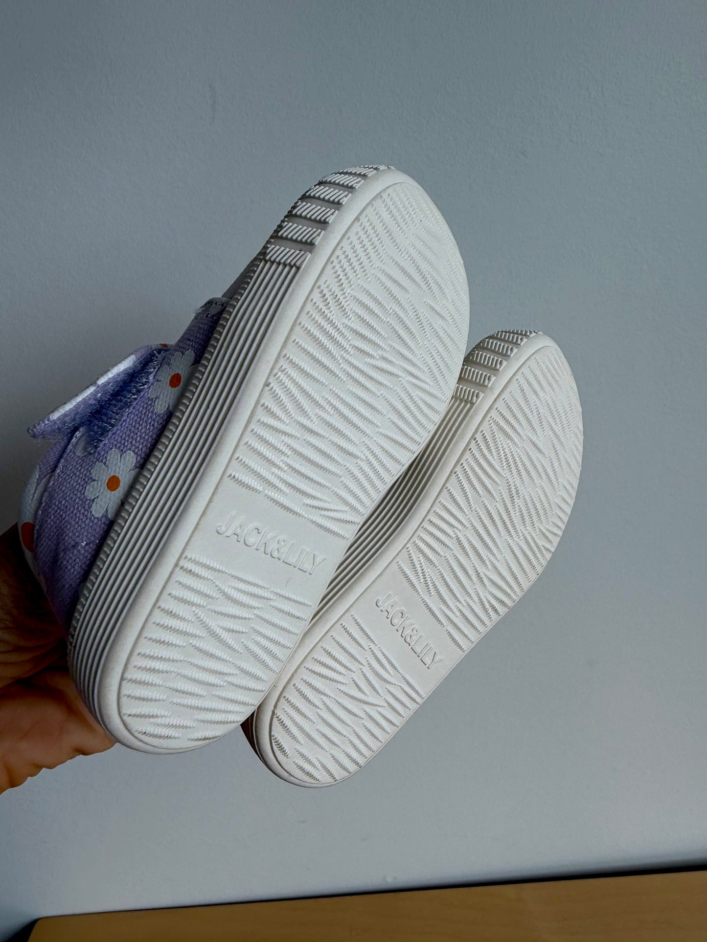 Purple Daisy Shoes / Size 5 Toddler