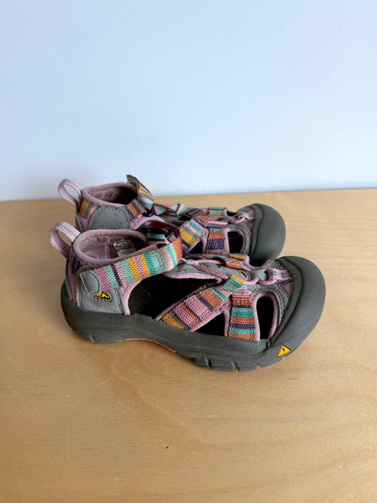 Keen Washable Pink Sandals / Size 11 Little Kid