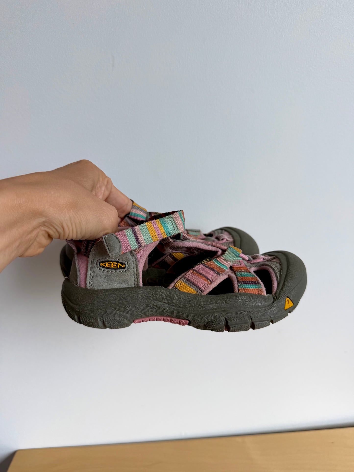 Keen Washable Pink Sandals / Size 11 Little Kid