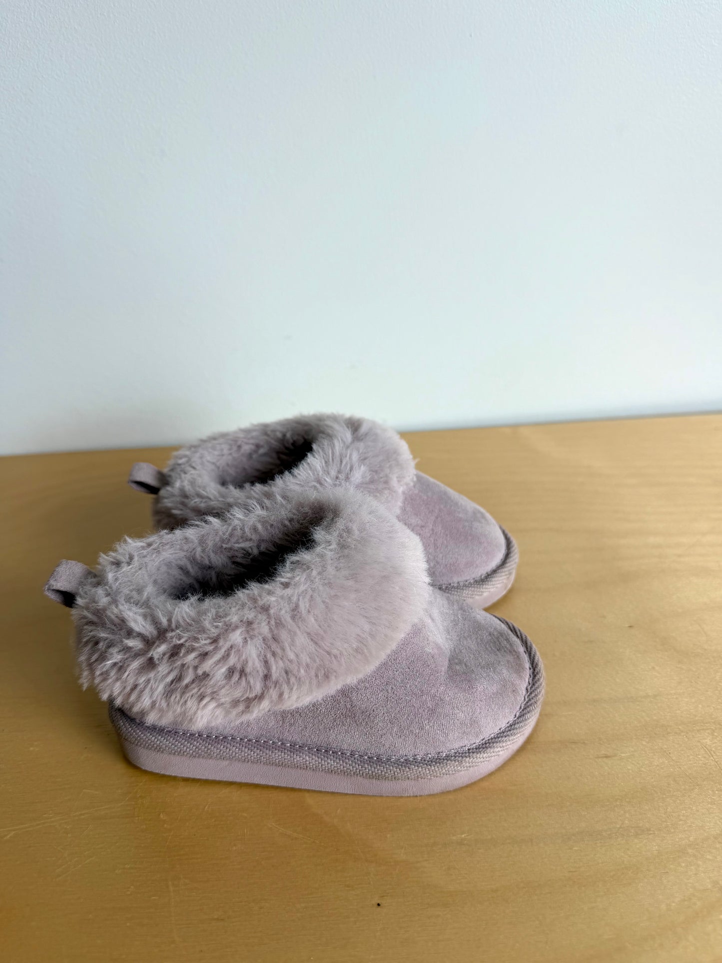 Purple Cozy Slip on Shoes / Size 5 Toddler