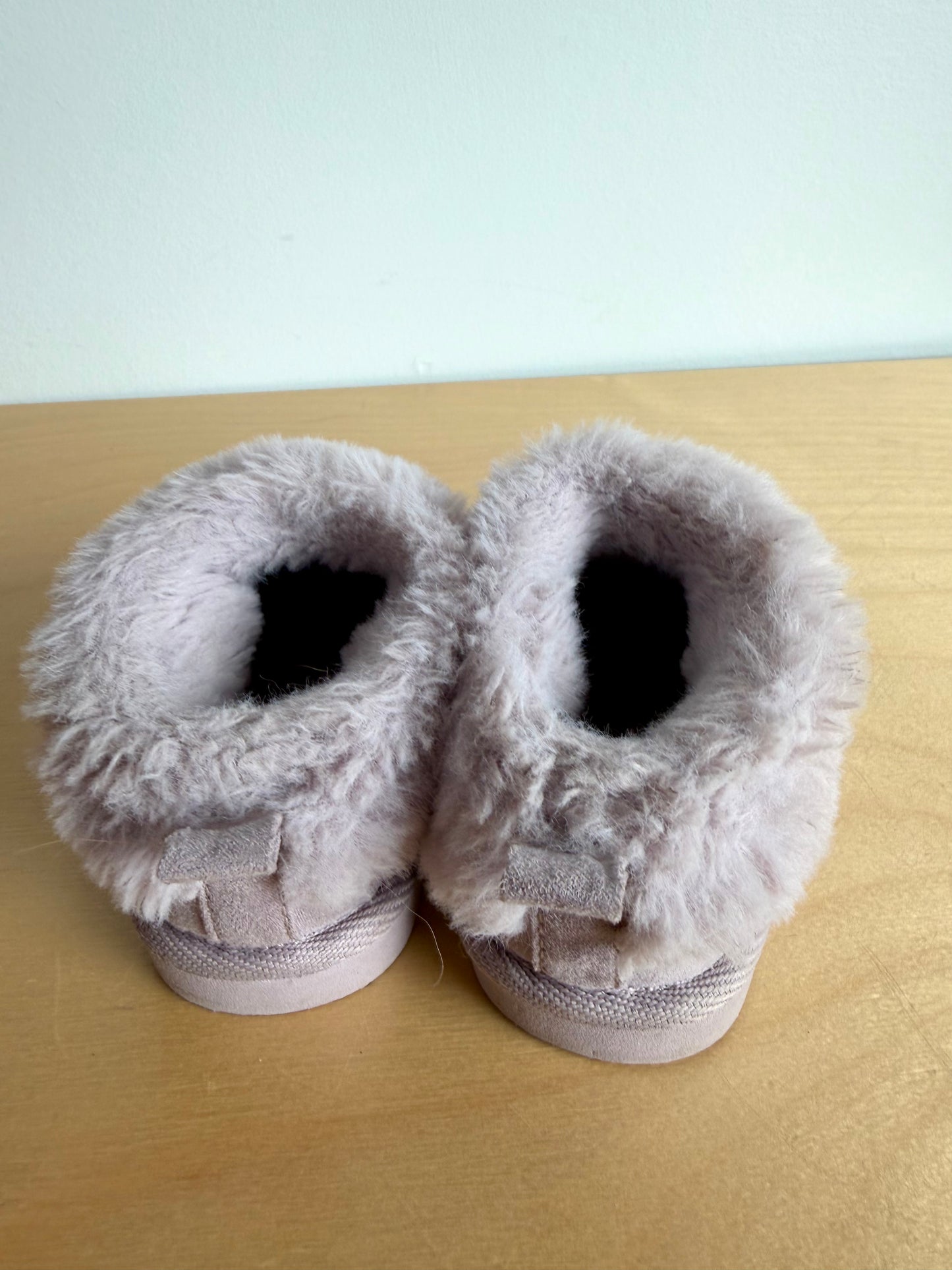 Purple Cozy Slip on Shoes / Size 5 Toddler