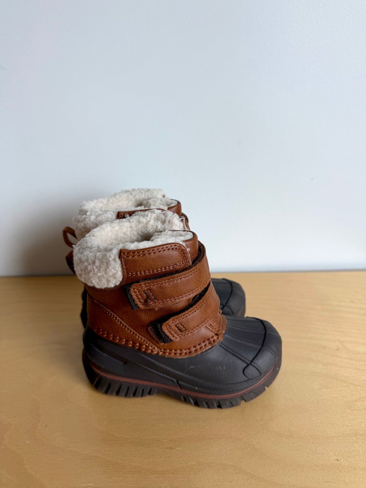 Brown Winter Boots / Size 5 Toddler