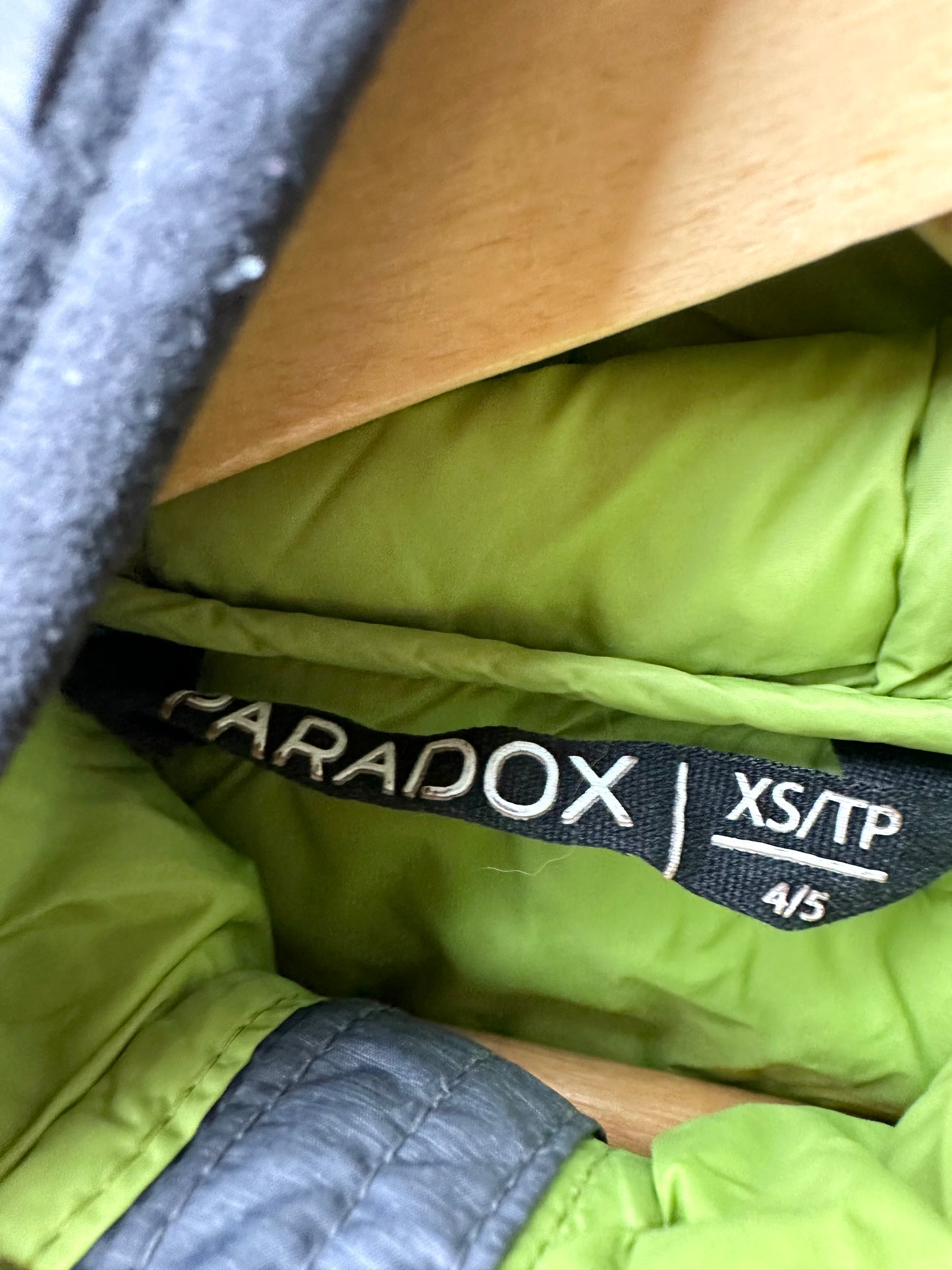 Grey Jacket / 4-5 years