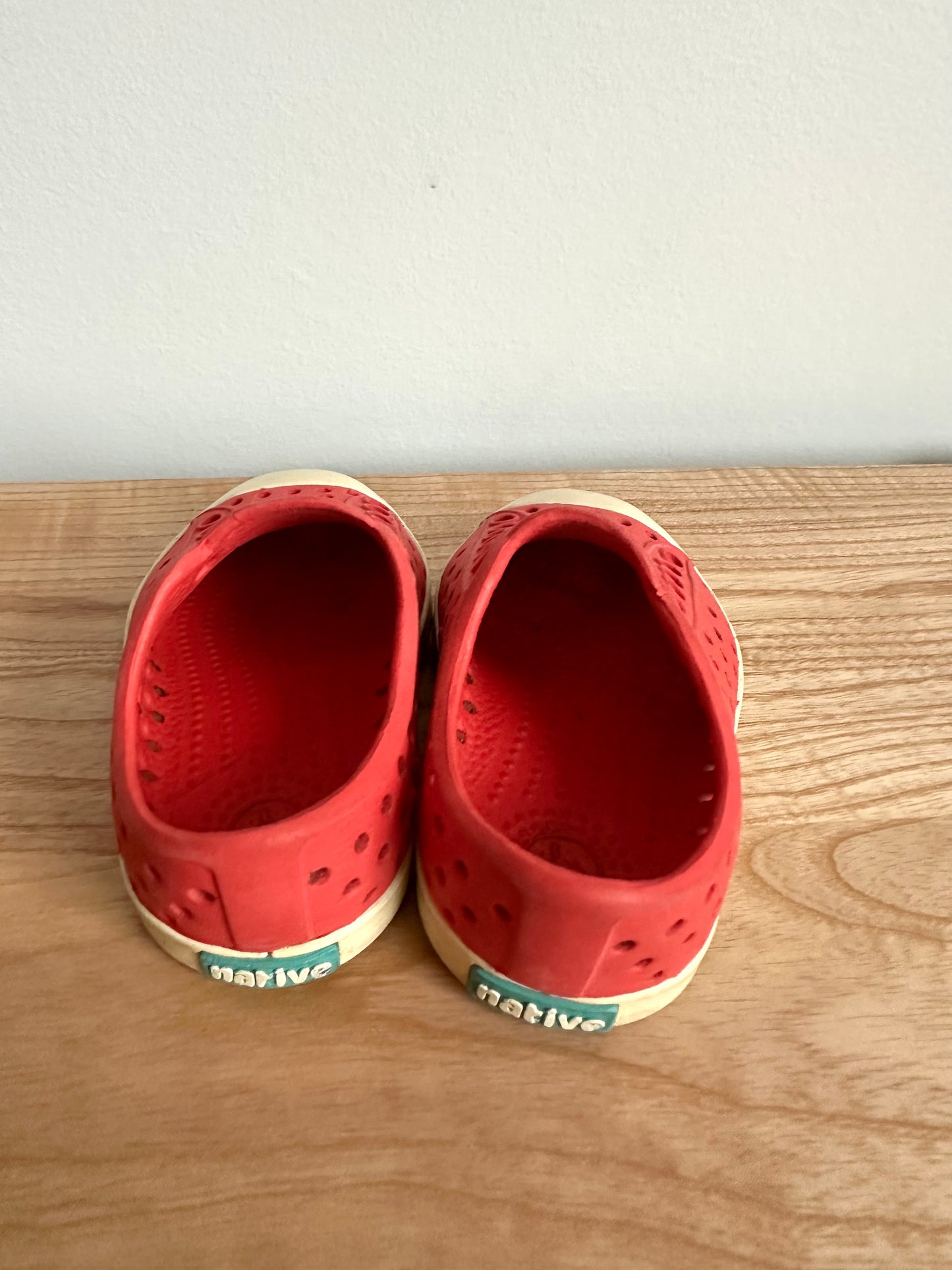 Native Red Shoes / Size 4 Toddler