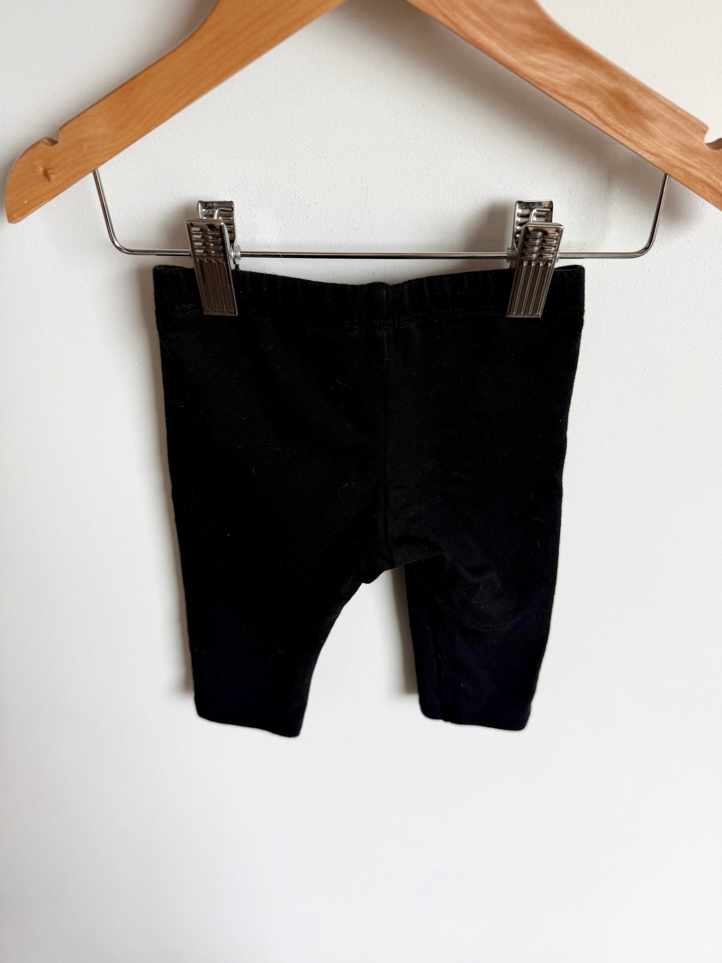 H&M Thick Black Pants / 4-6m