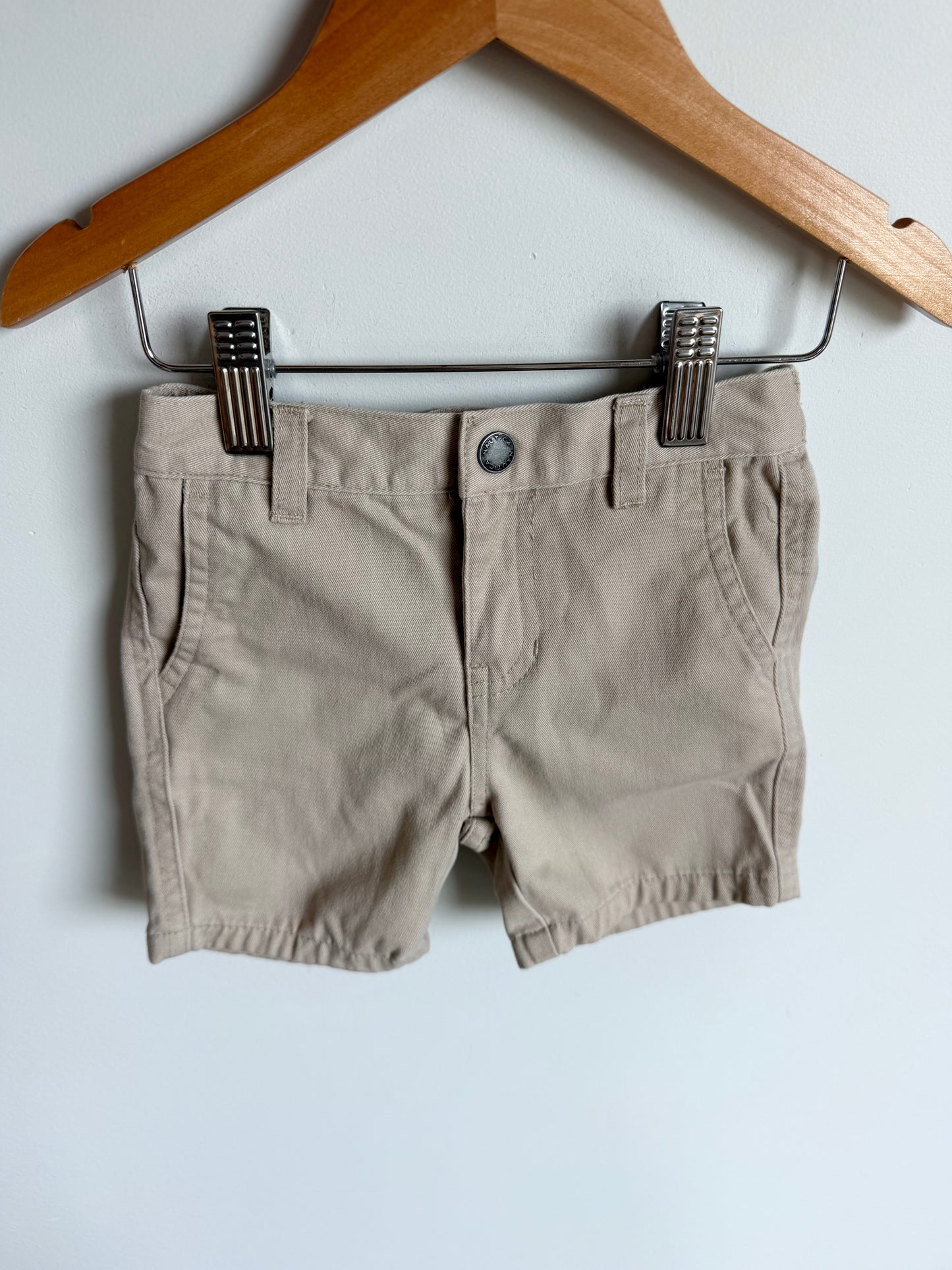 Nautica Beige Shorts / 24m