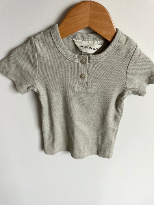 H&M Grey Rib T-shirt / 12-18m