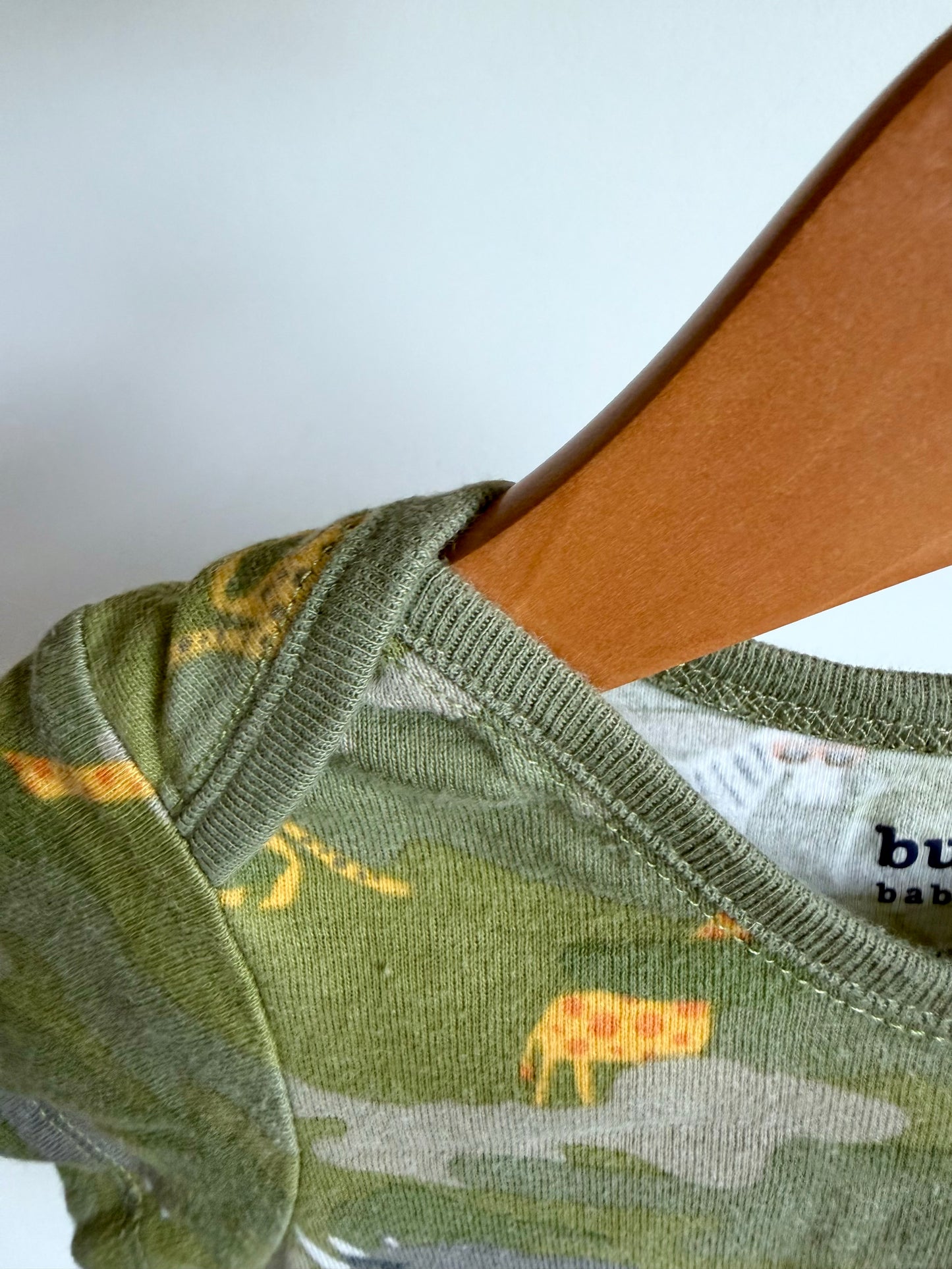Camo Safari Animals Bodysuit / 18-24m