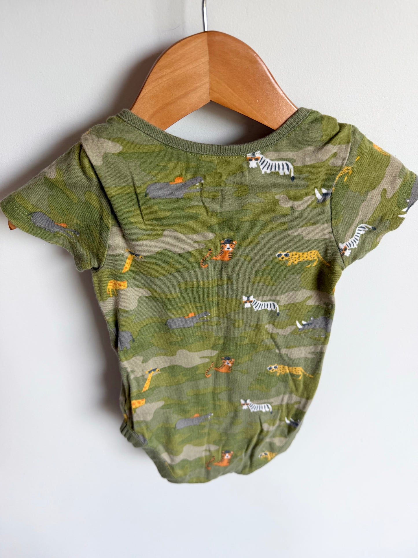 Camo Safari Animals Bodysuit / 18-24m