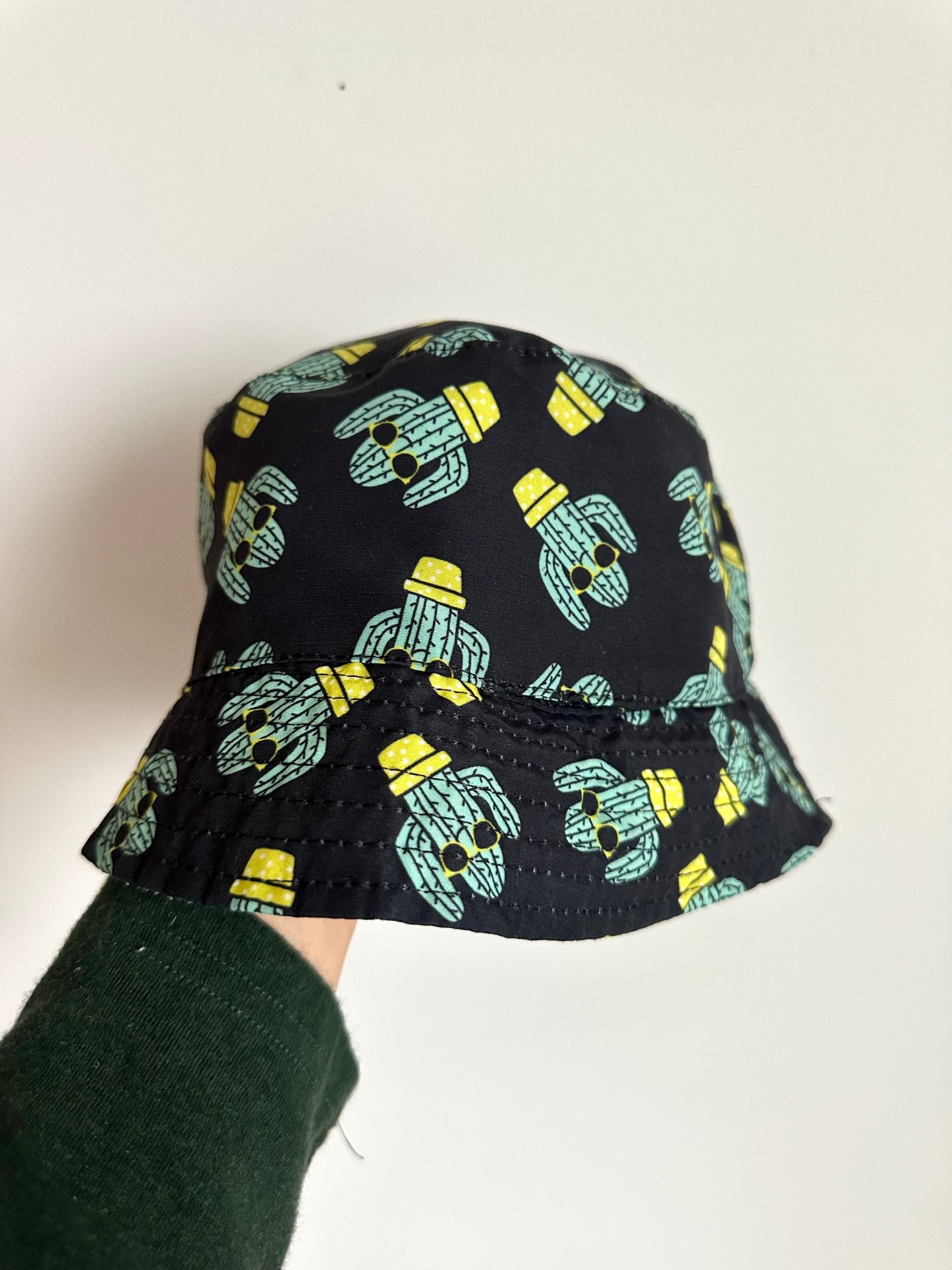 Cactus Reversible Bucket Hat / 12-24m?