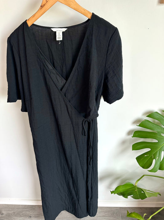H&M Black Wrap Maternity Dress / Large
