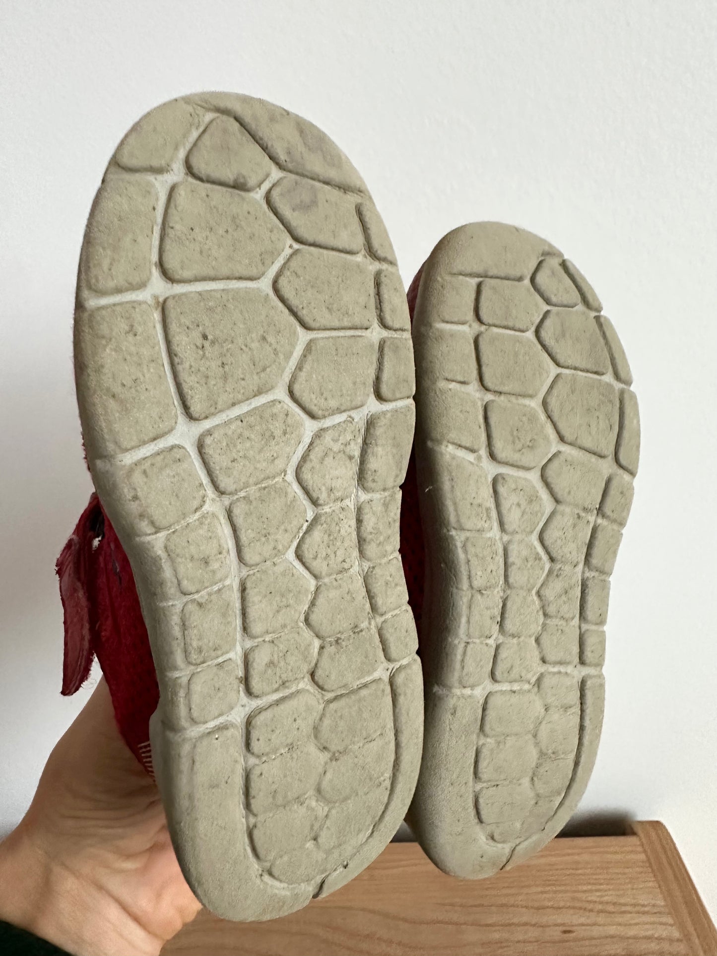 Under Armour Red Shoes / Size 7 Toddler