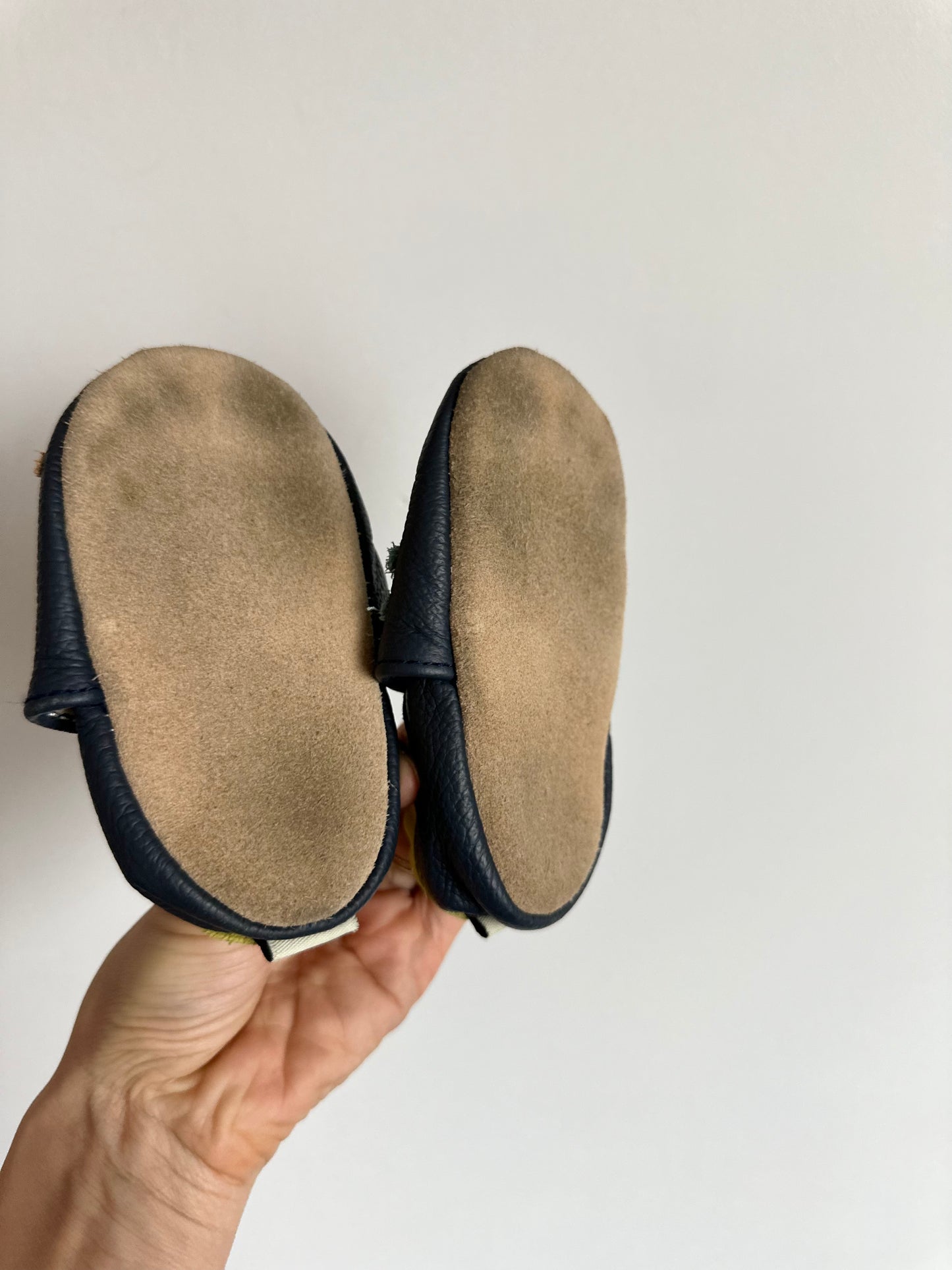 Robeez Dino Slip On Shoes / 12-18m