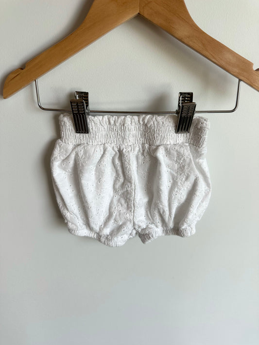 White Eyelet Bubble Shorts / 18m