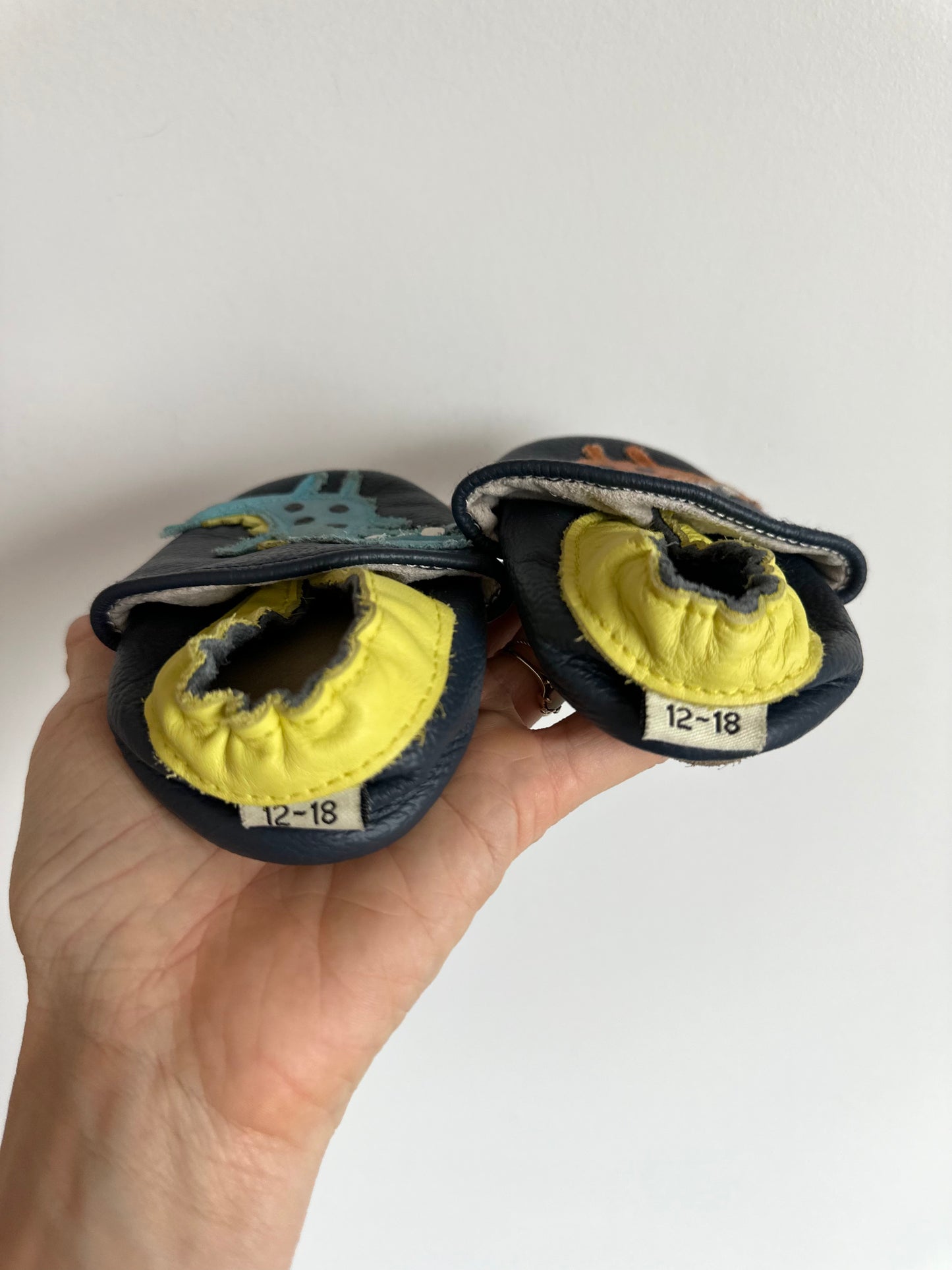 Robeez Dino Slip On Shoes / 12-18m